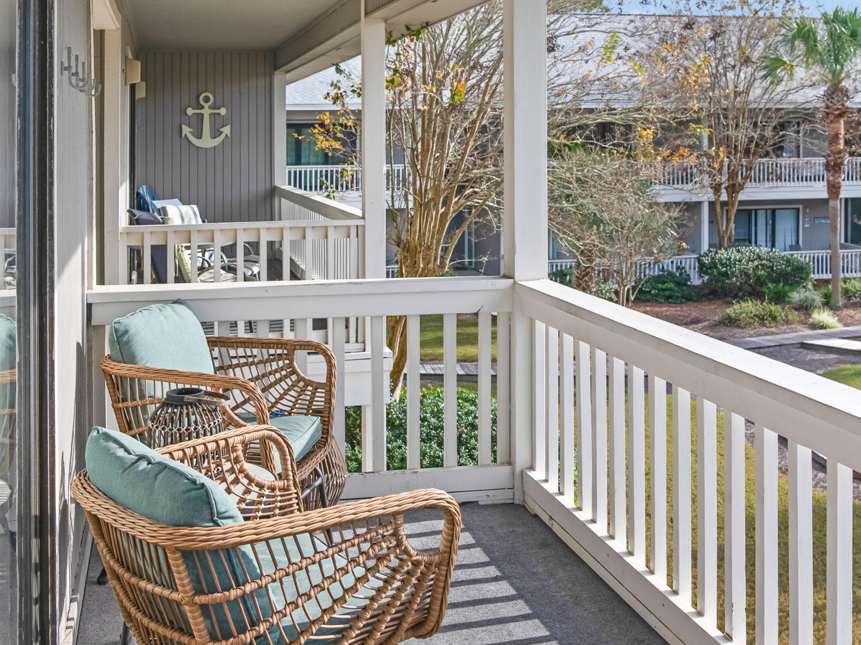 BEACHWOOD VILLAS CONDO - Residential