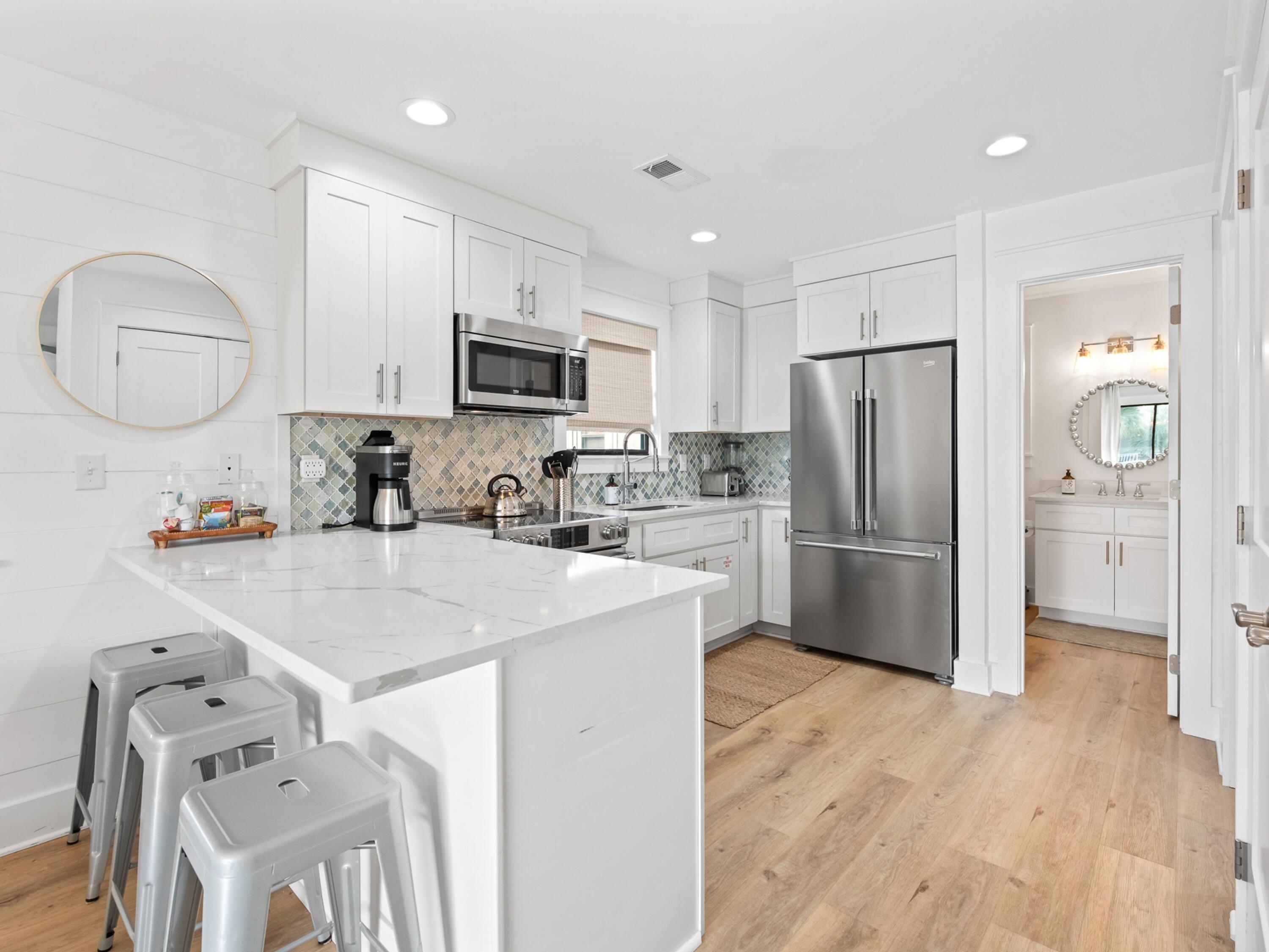 BEACHWOOD VILLAS CONDO - Residential