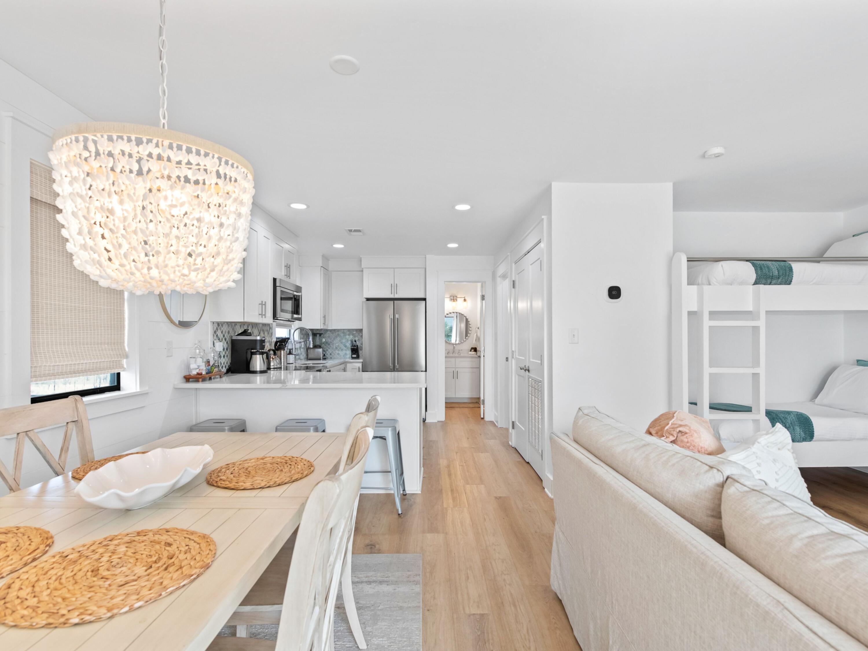 BEACHWOOD VILLAS CONDO - Residential