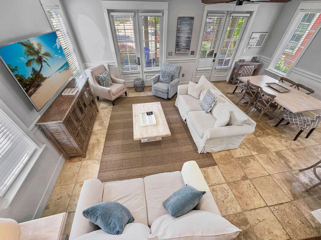 BUNGALOS AT SANDESTIN - Residential