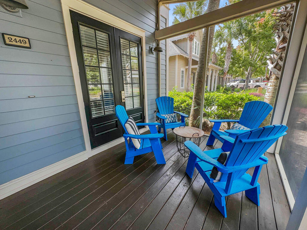 BUNGALOS AT SANDESTIN - Residential