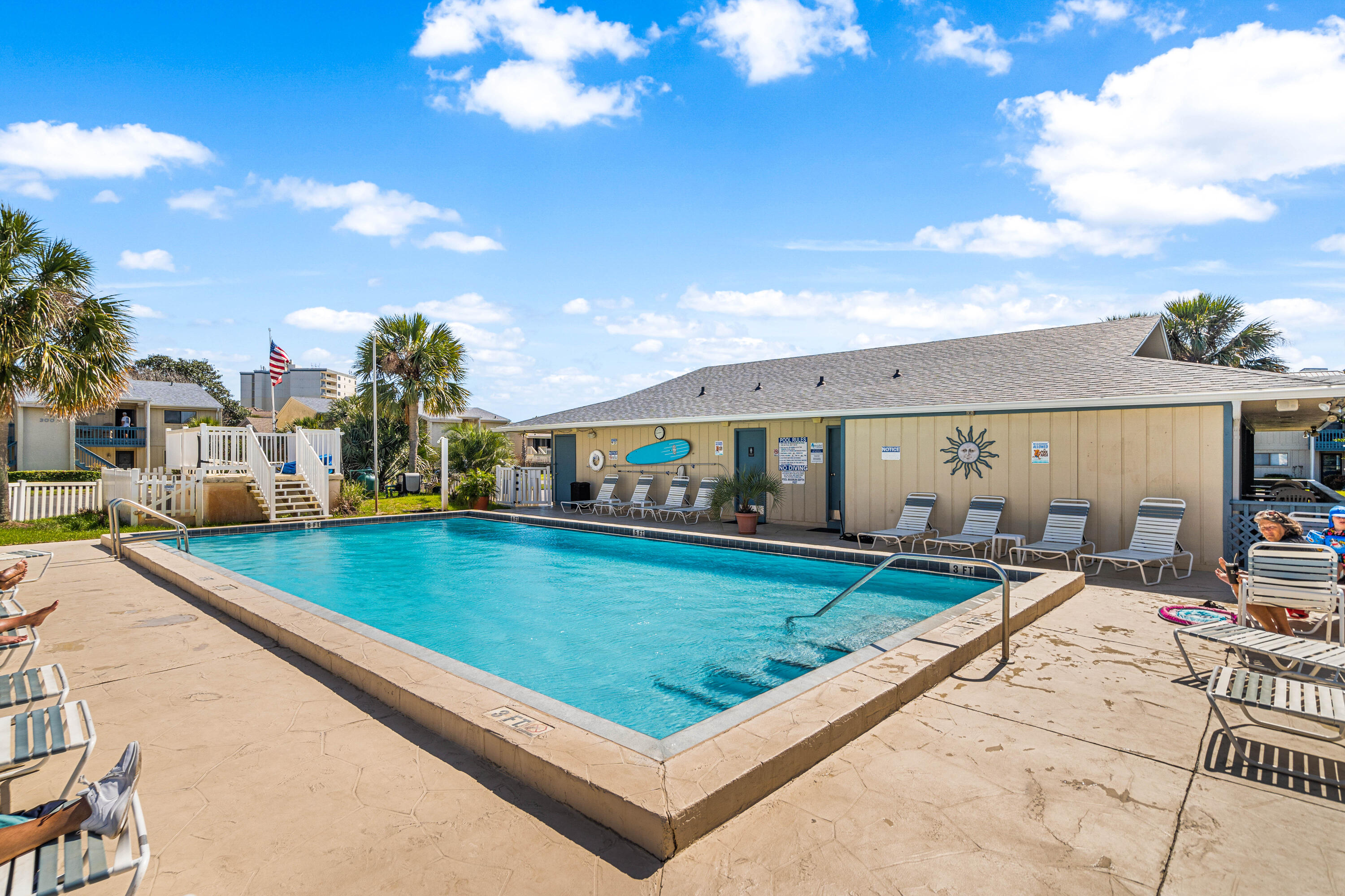 CHATEAU LA MER CONDO 2 - Residential