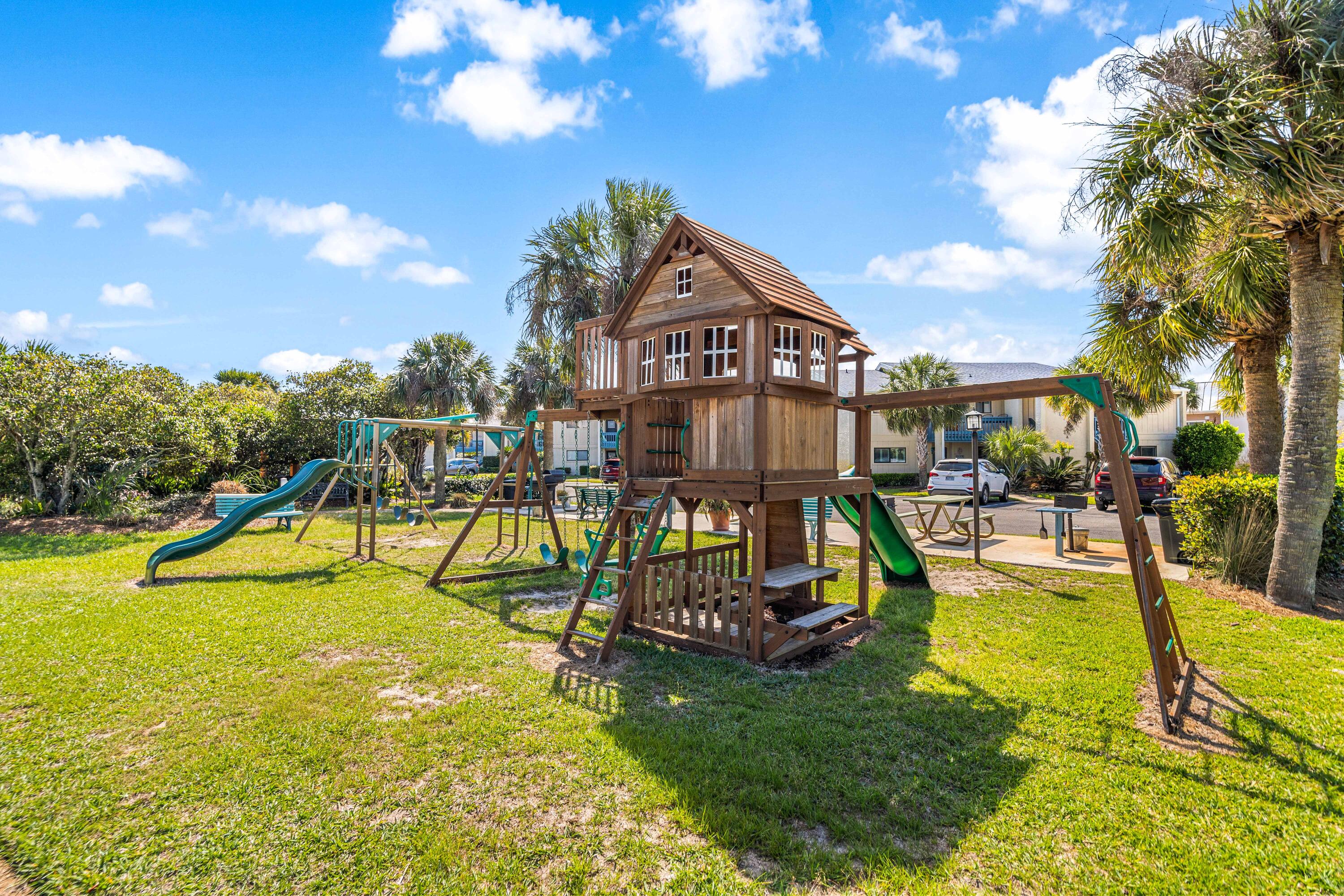 CHATEAU LA MER CONDO 2 - Residential