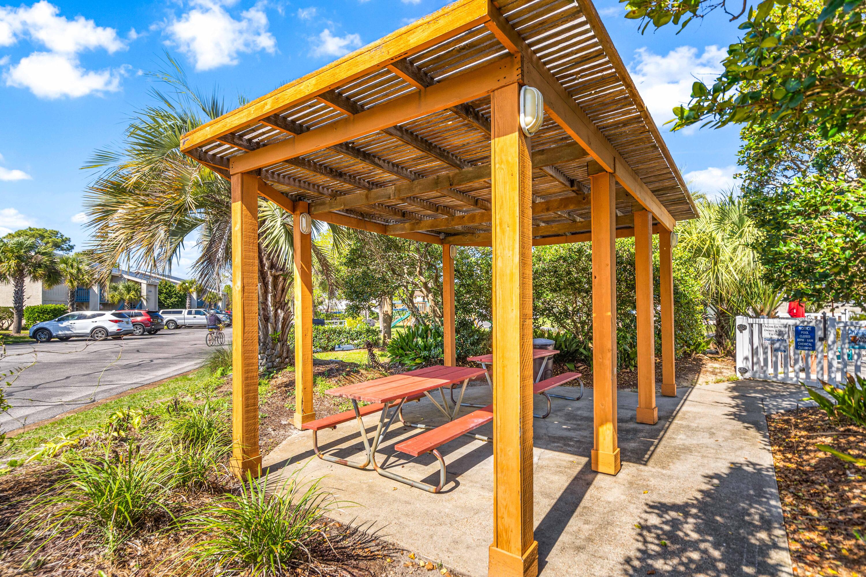 CHATEAU LA MER CONDO 2 - Residential