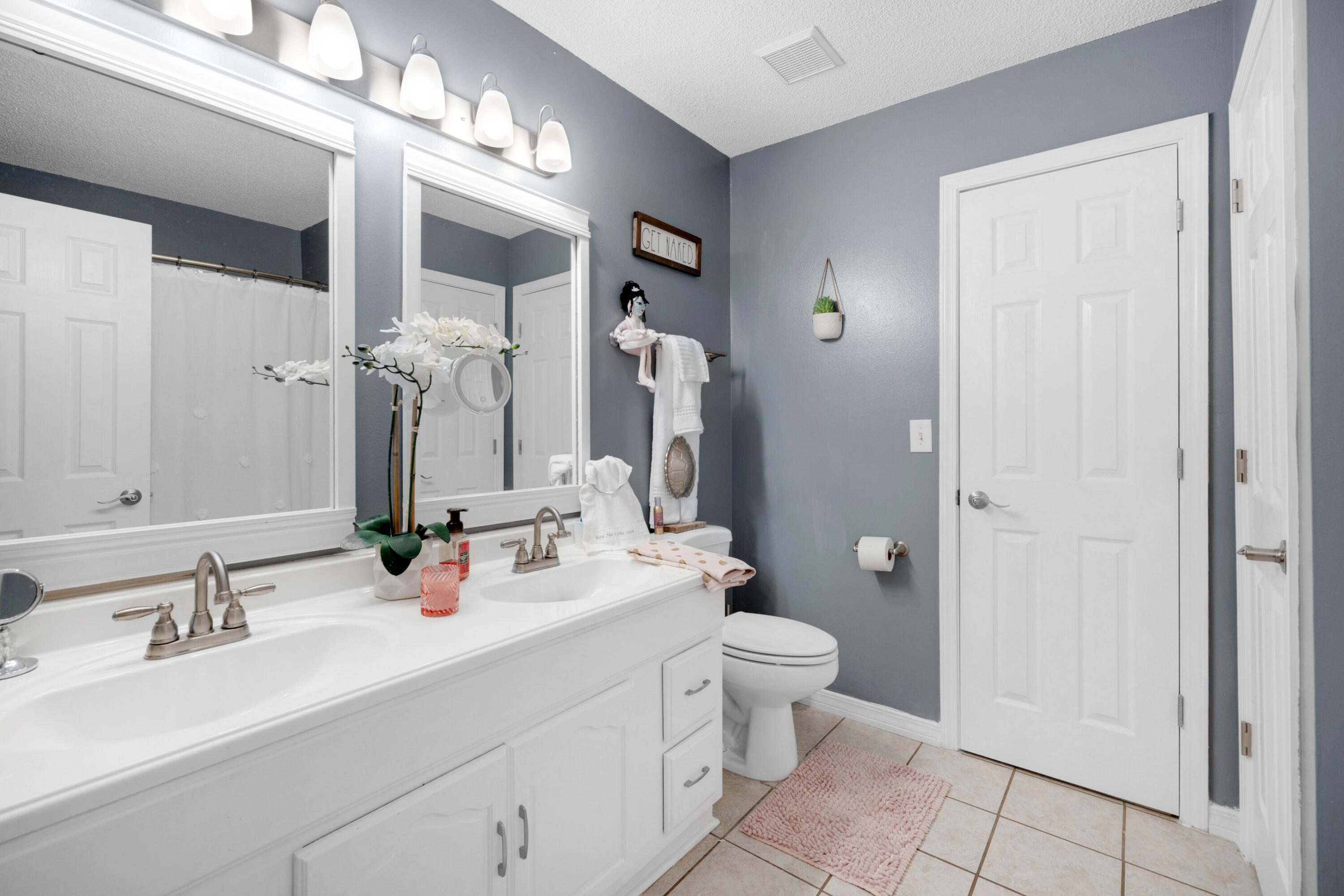 BEDFORD SQUARE T/H - Residential