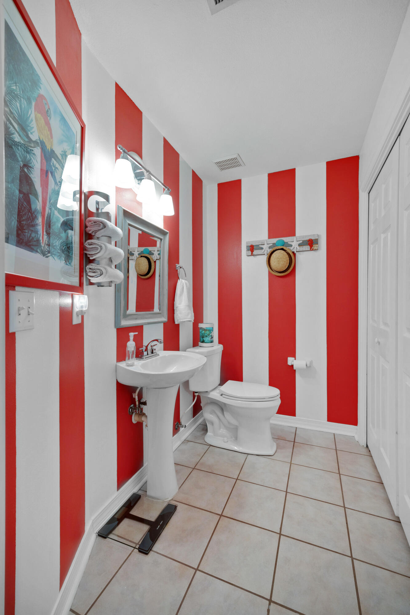 BEDFORD SQUARE T/H - Residential