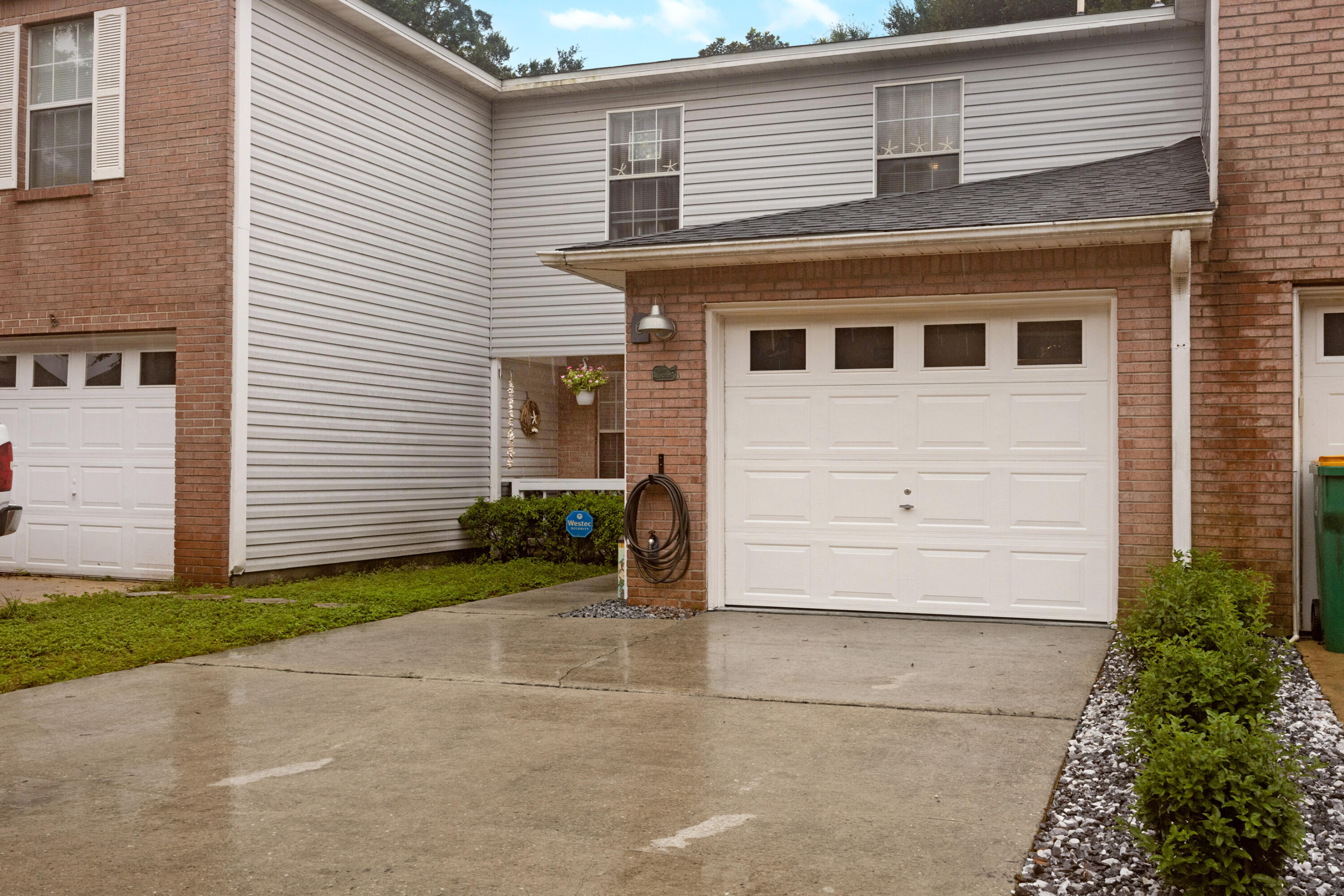 BEDFORD SQUARE T/H - Residential