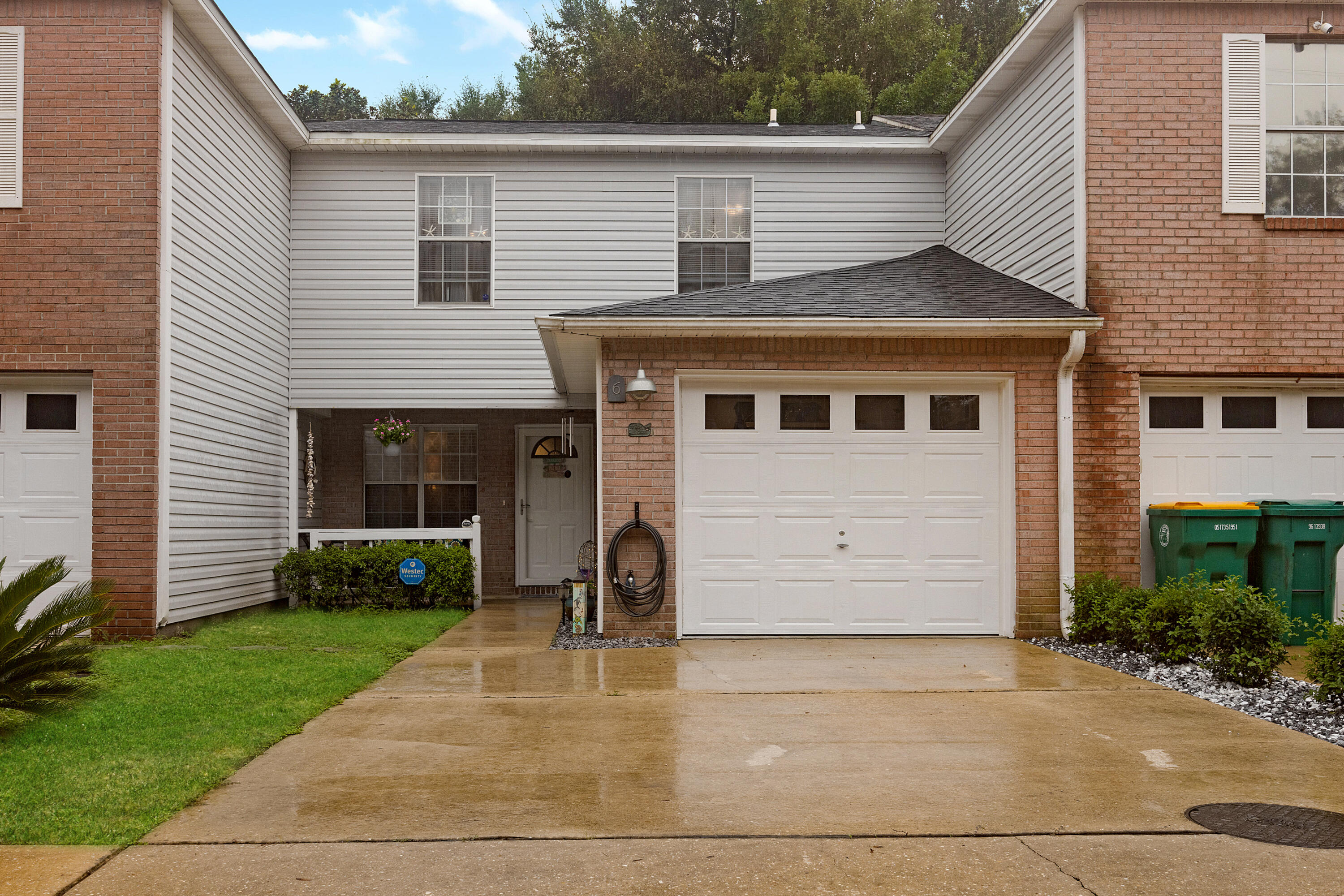 BEDFORD SQUARE T/H - Residential