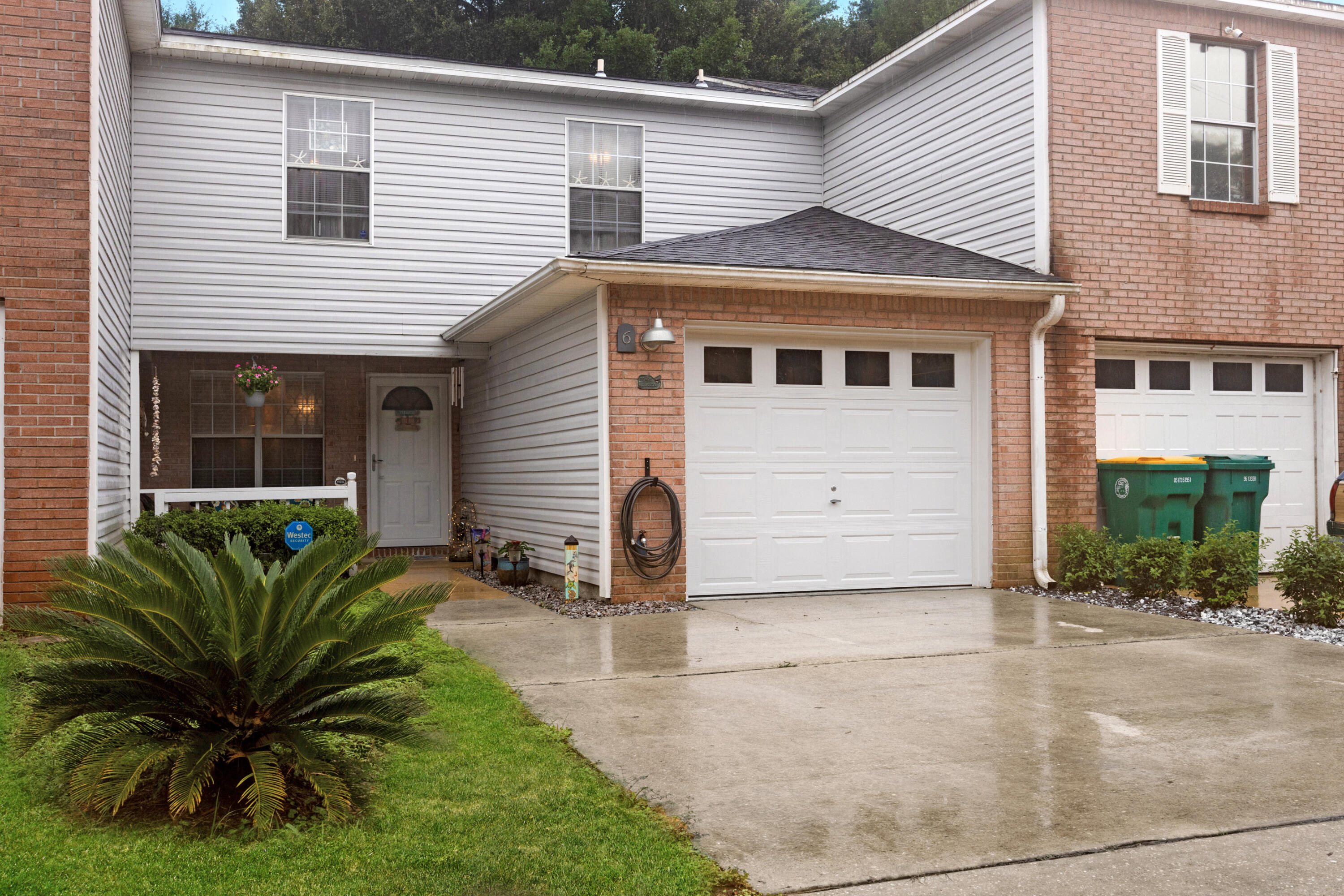 BEDFORD SQUARE T/H - Residential
