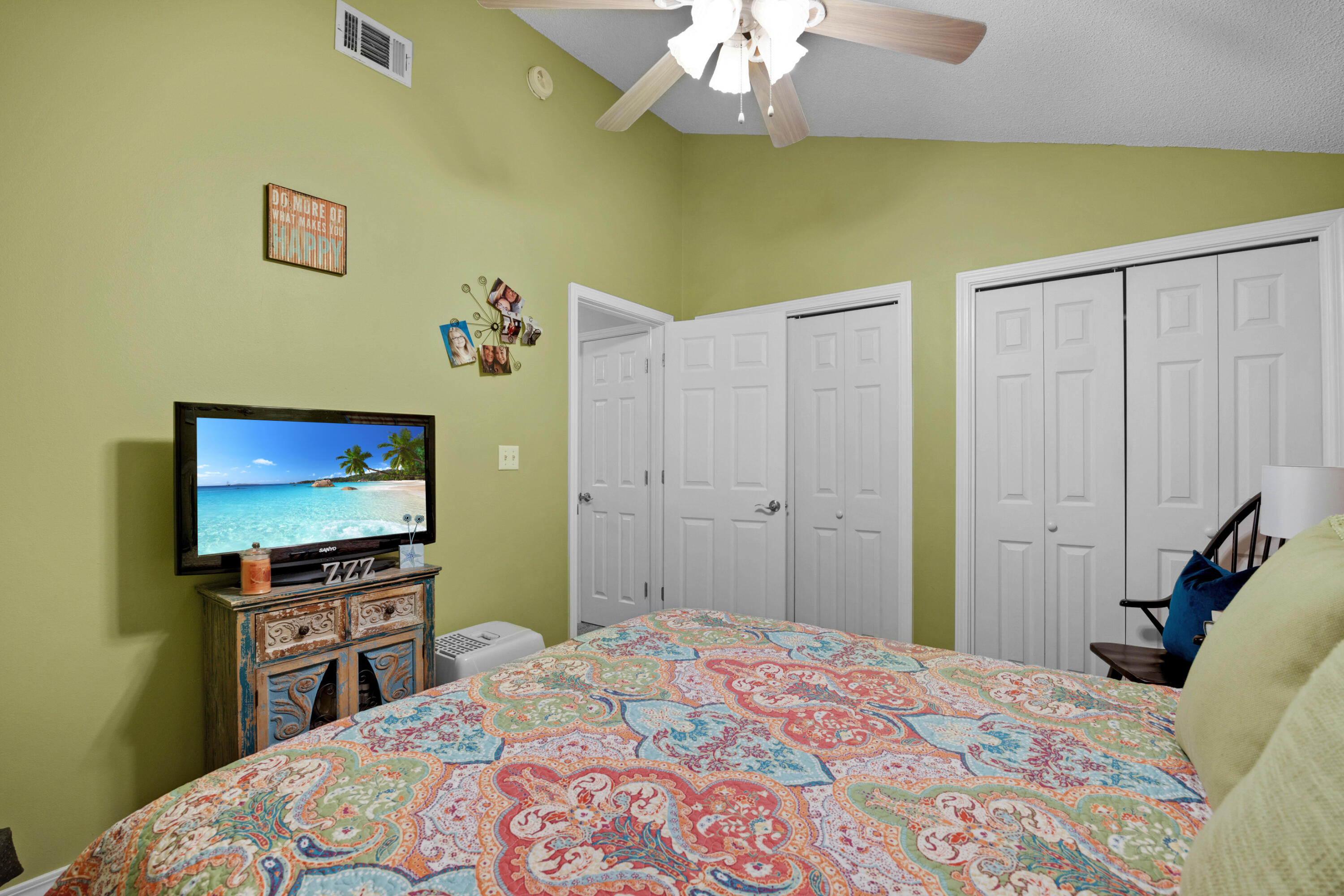 BEDFORD SQUARE T/H - Residential