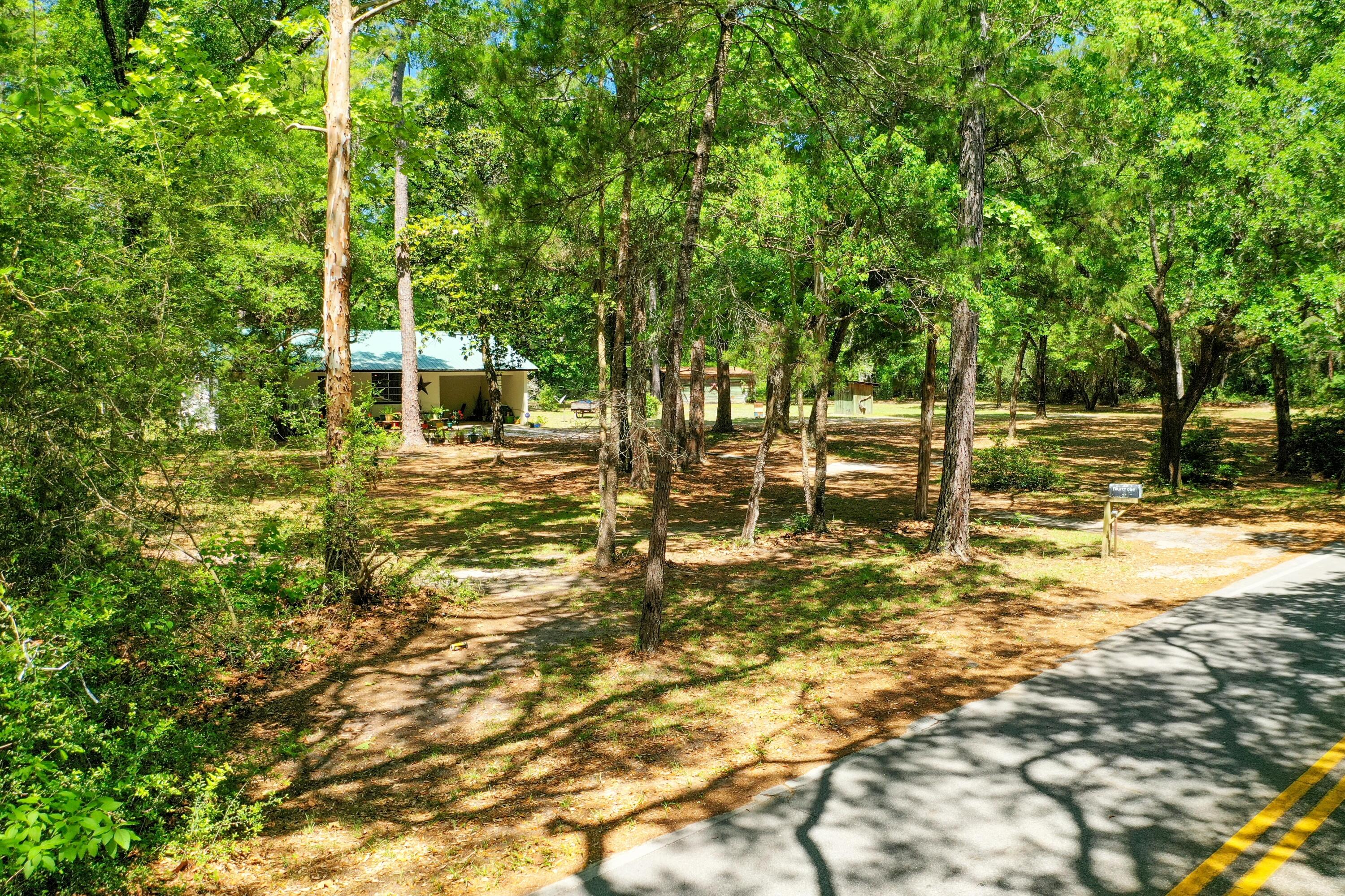 METES & BOUNDS - Land