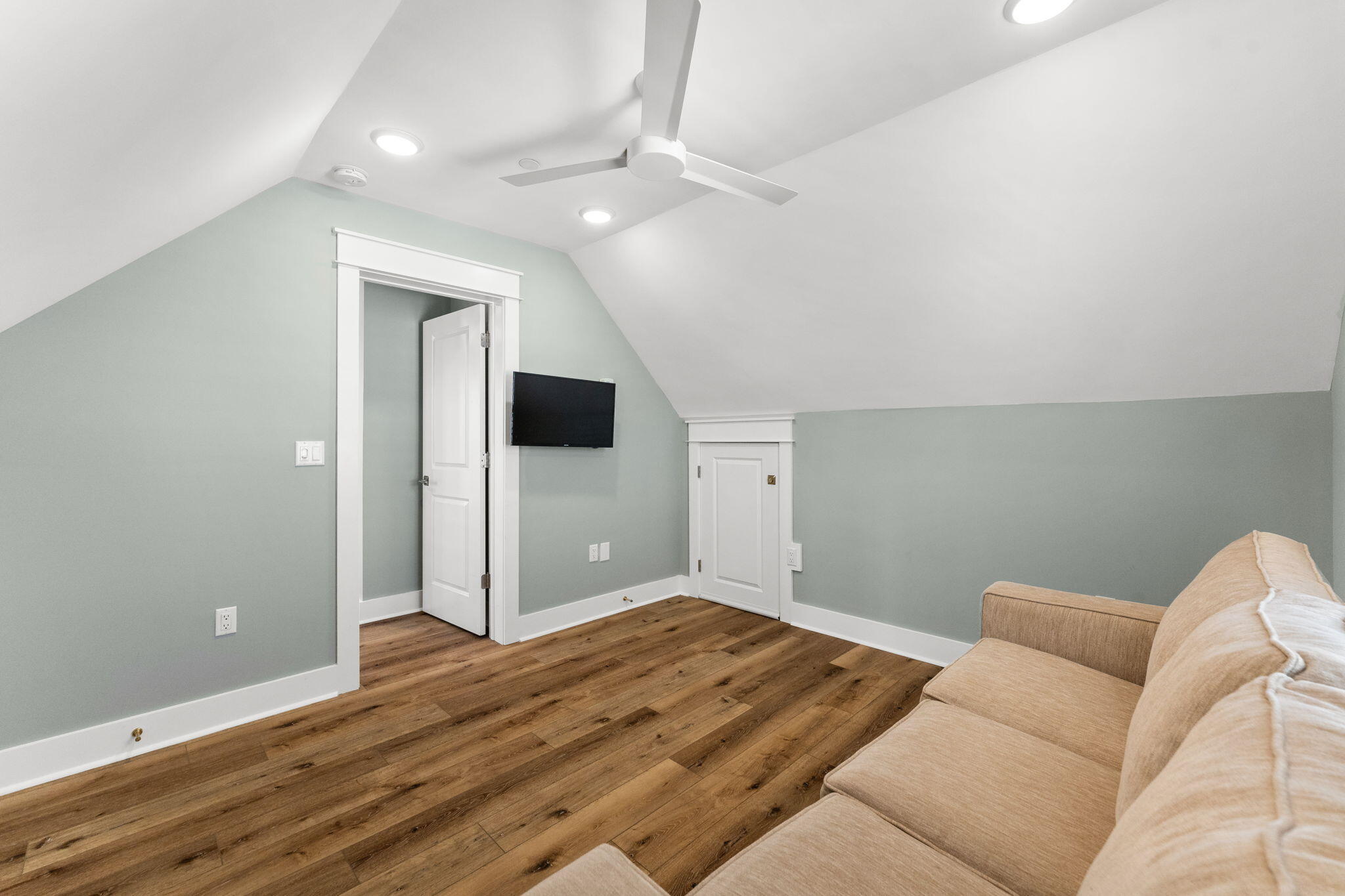 Henderson Cottages - Residential