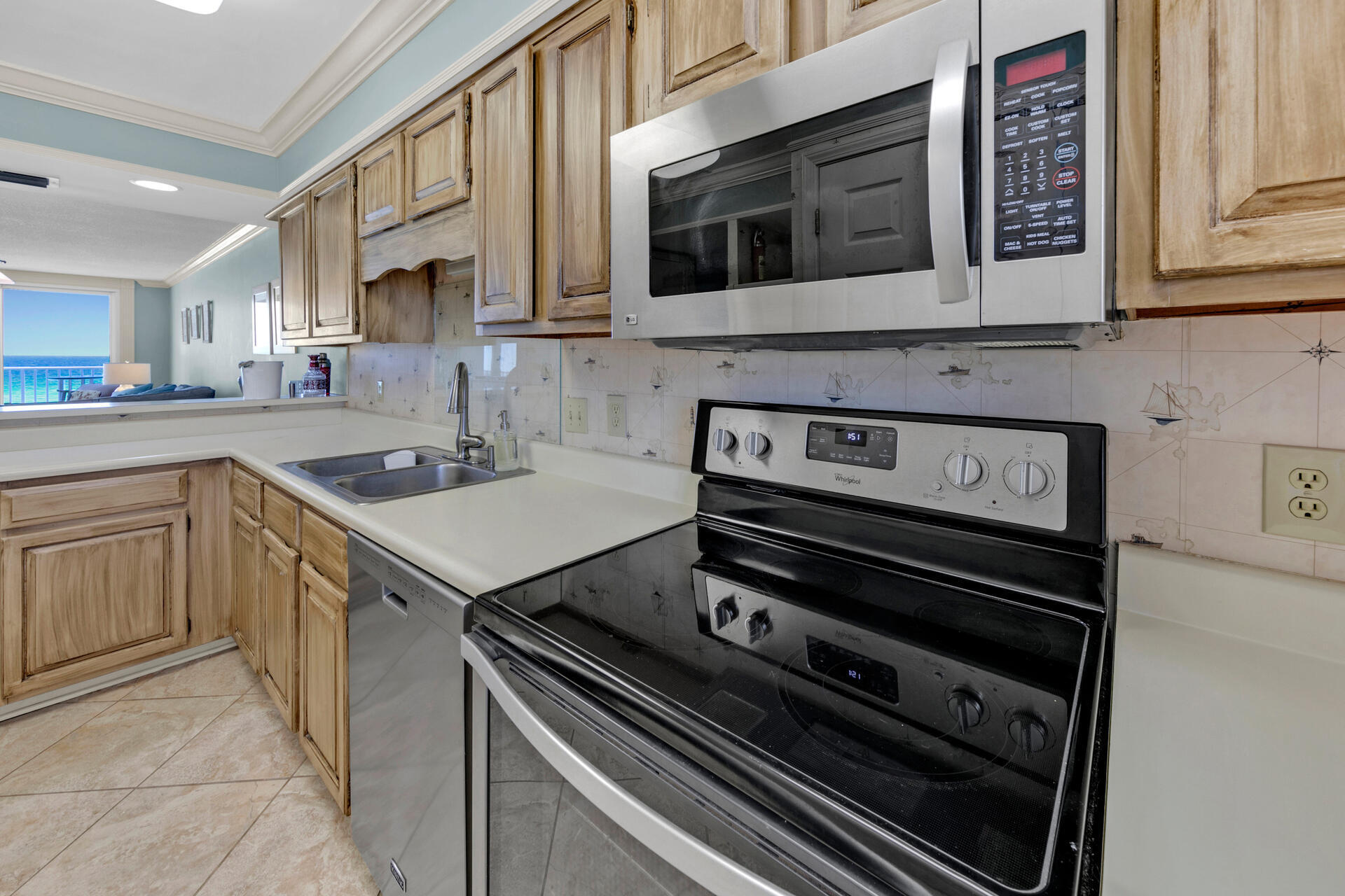 GRAND MARINER PH 1 - Residential