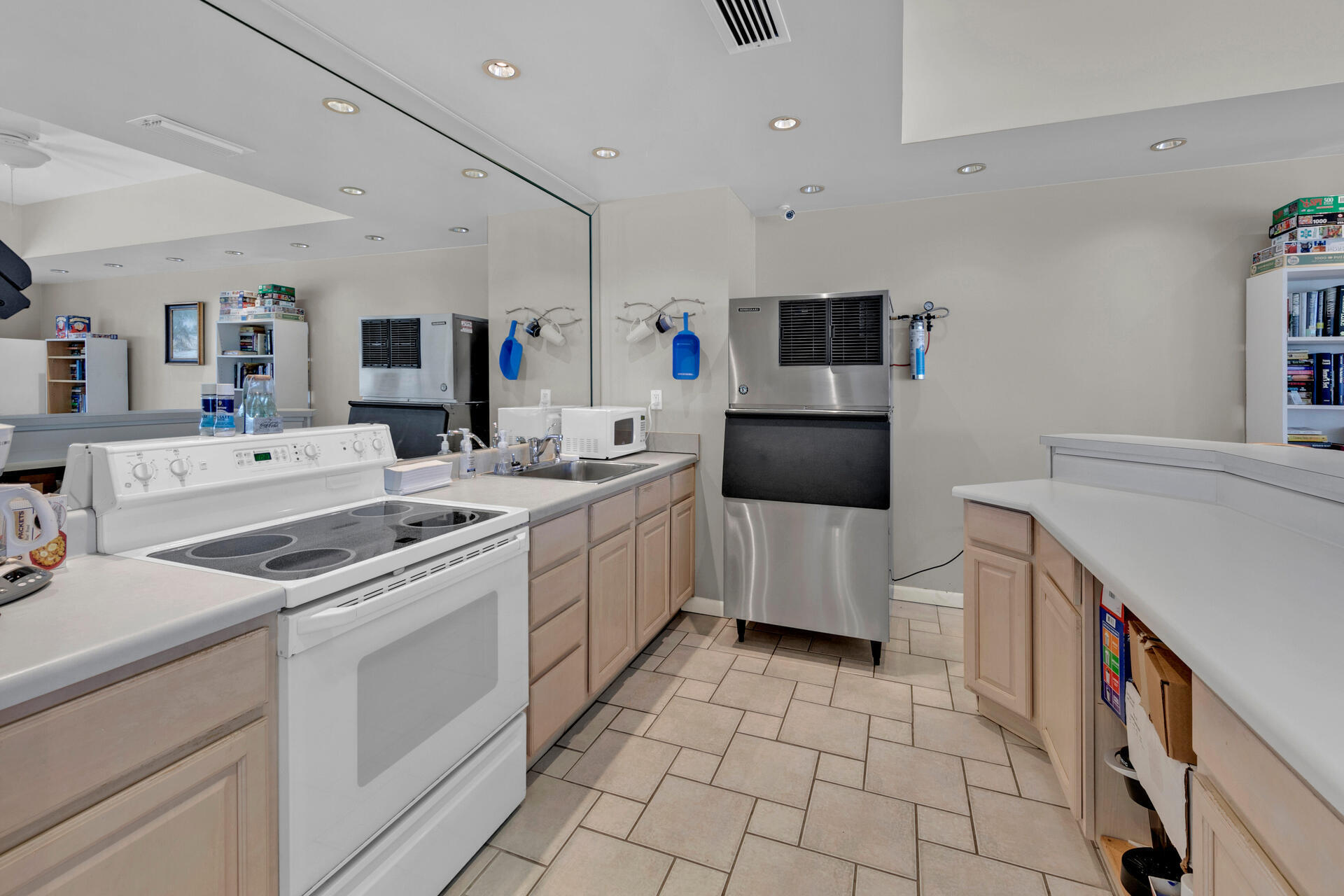 GRAND MARINER PH 1 - Residential