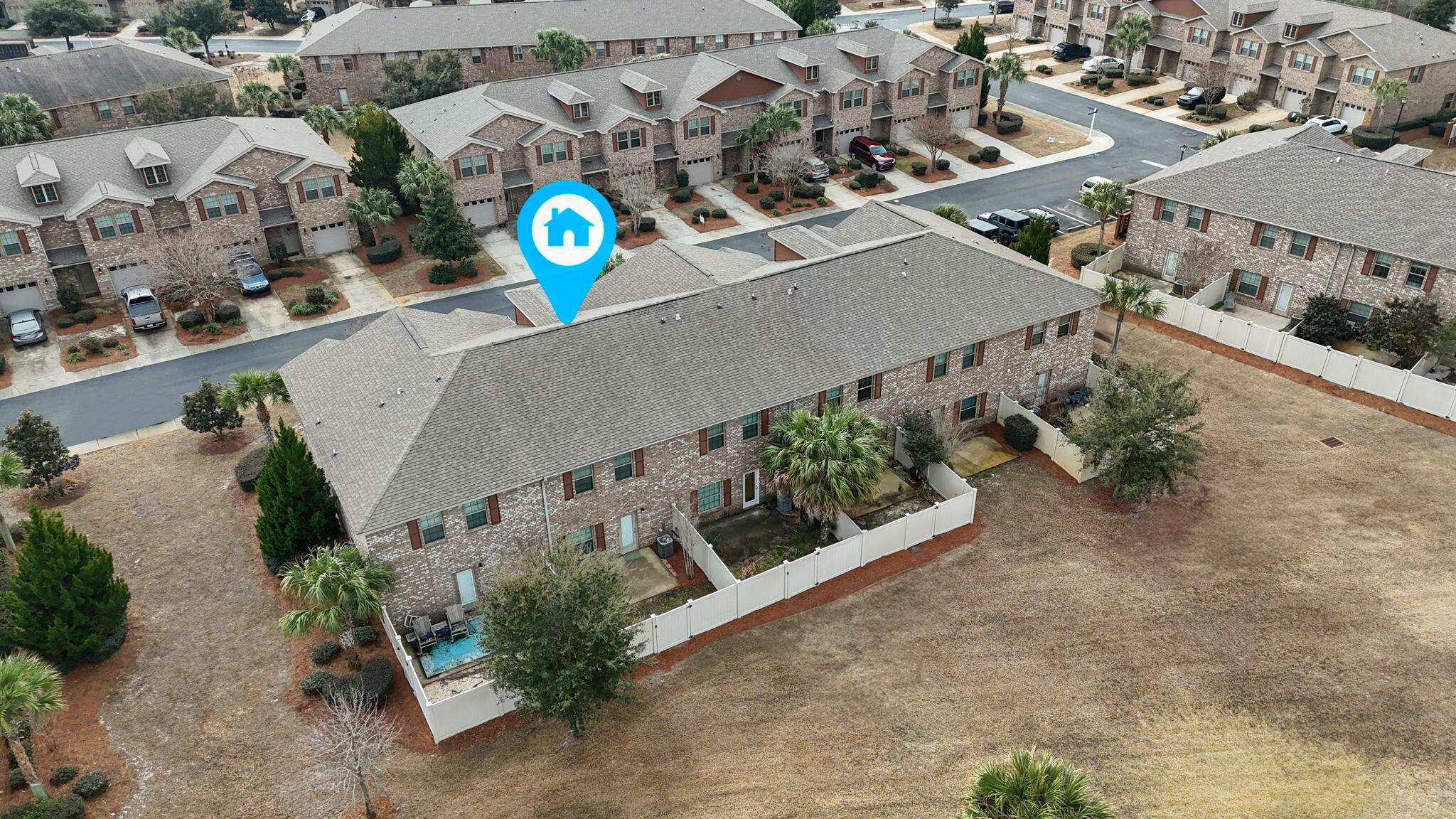RESERVE POINTE - Residential