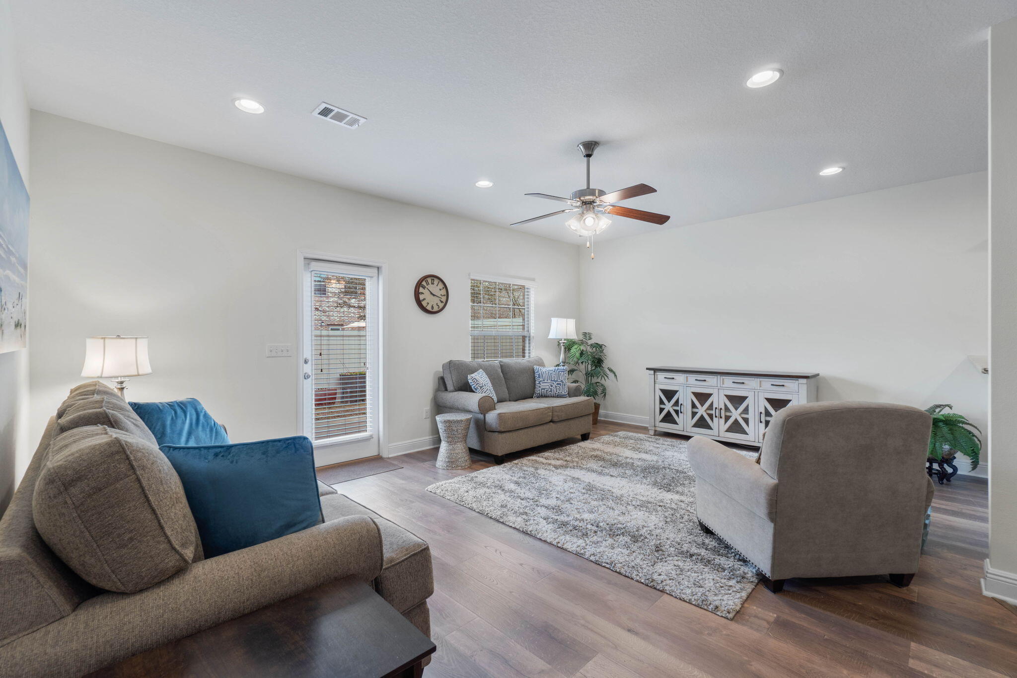 RESERVE POINTE - Residential