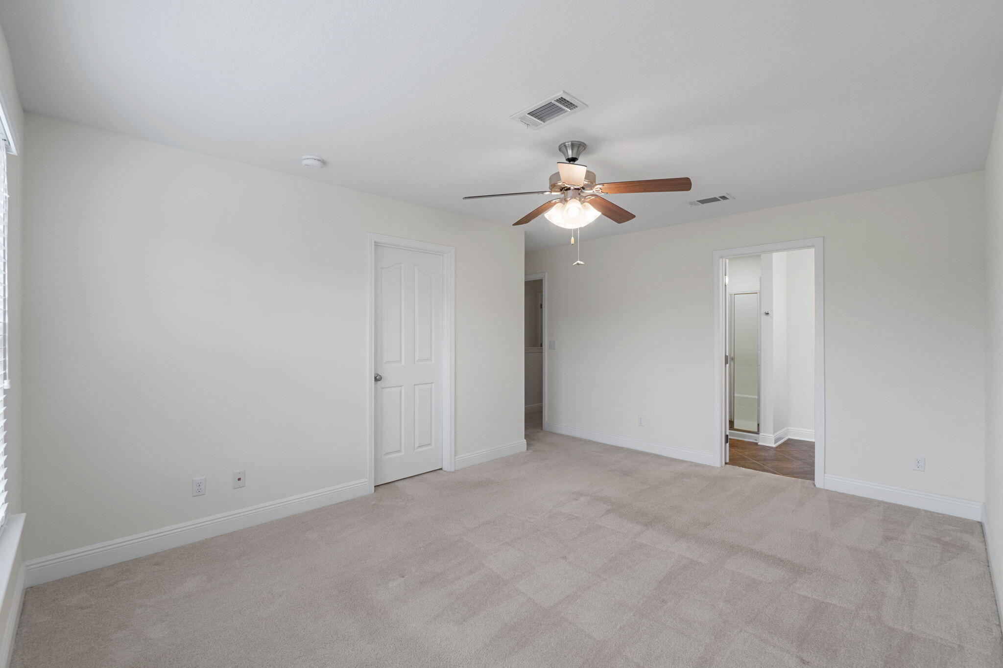 RESERVE POINTE - Residential