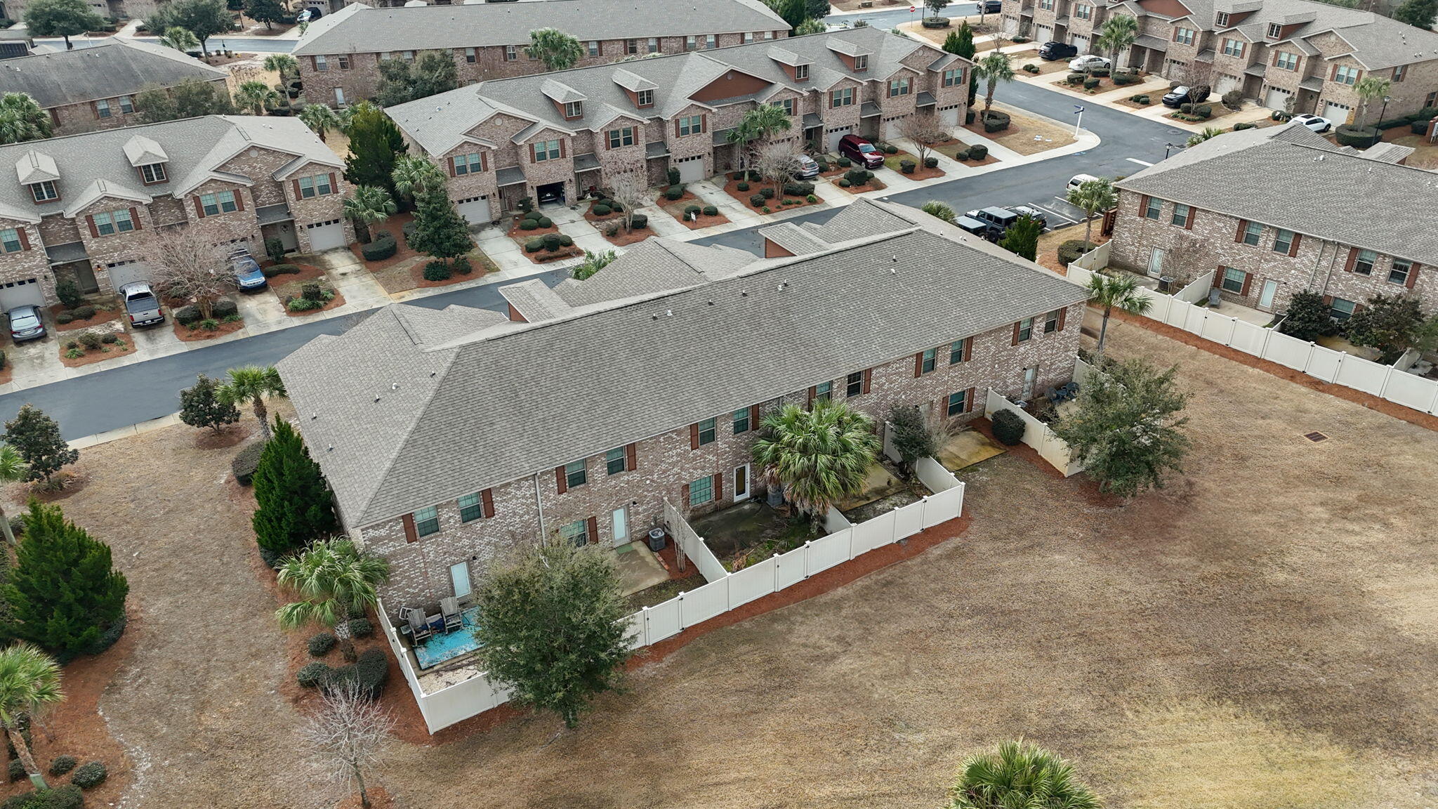 RESERVE POINTE - Residential