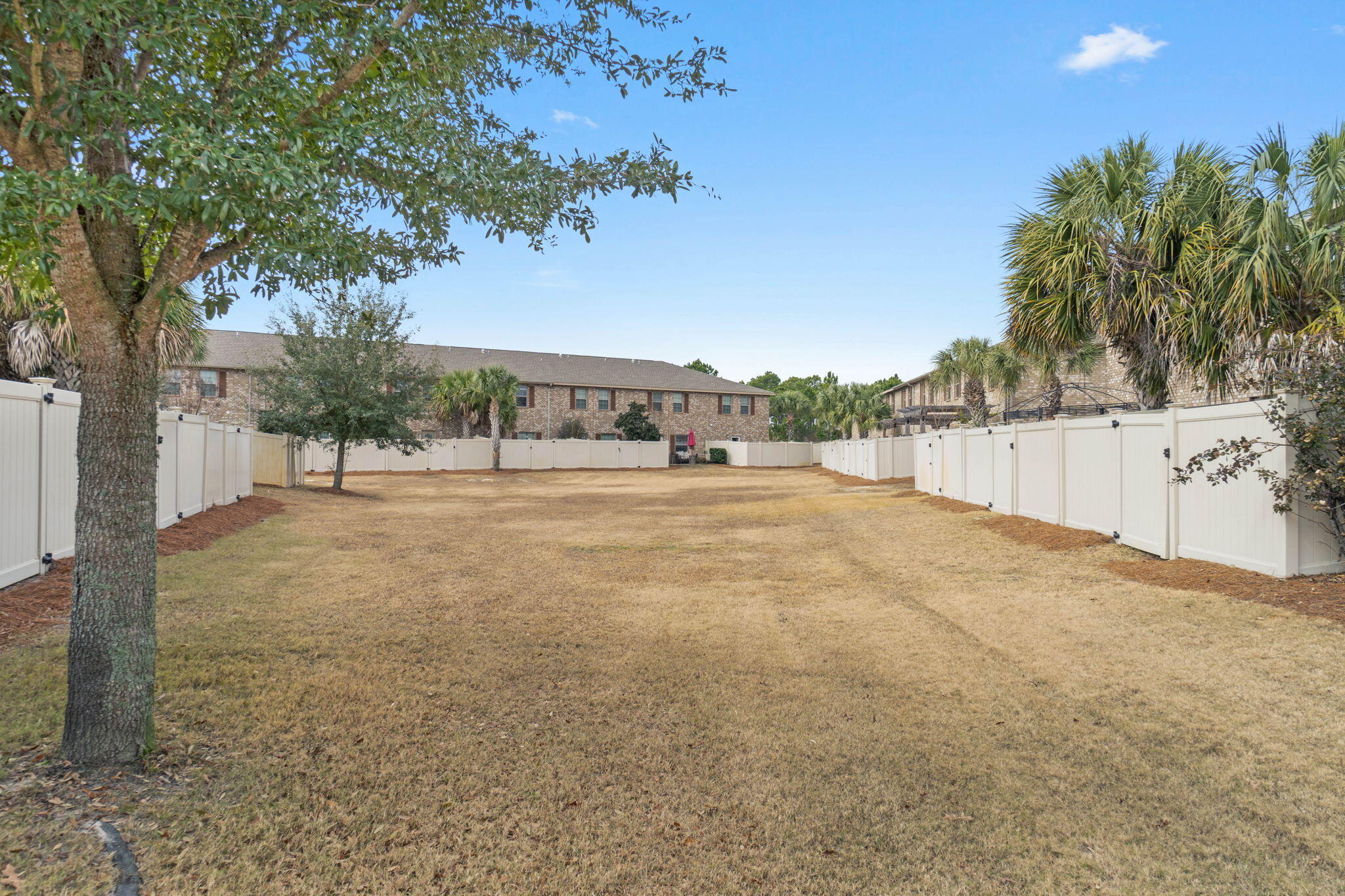 RESERVE POINTE - Residential