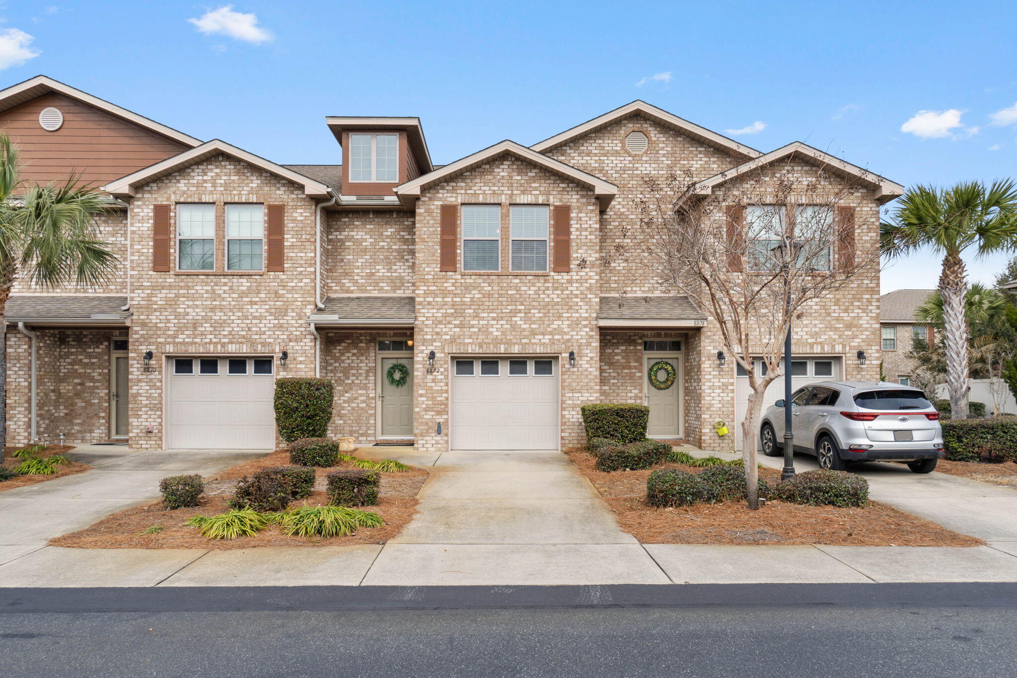RESERVE POINTE - Residential