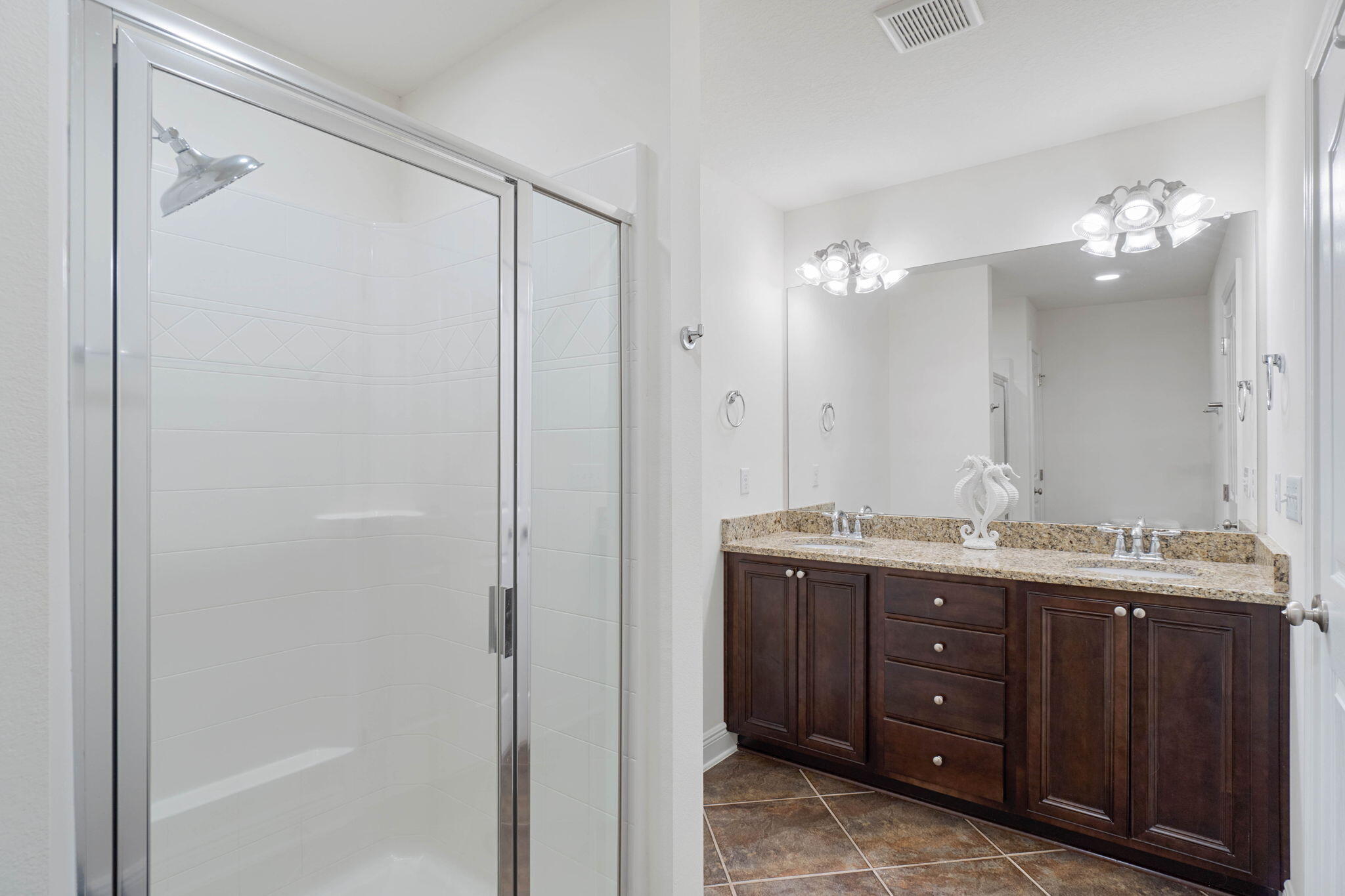 RESERVE POINTE - Residential