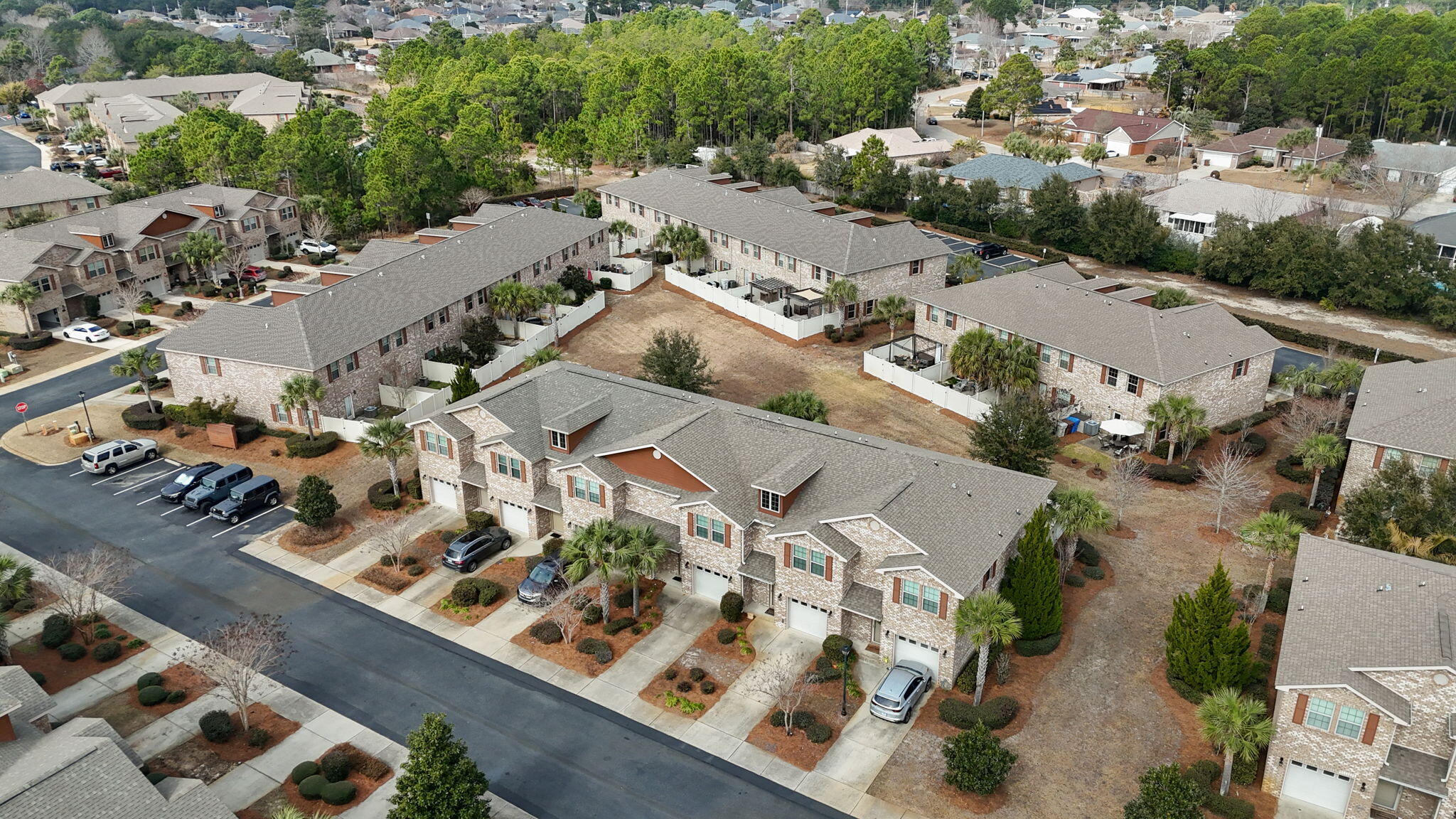 RESERVE POINTE - Residential
