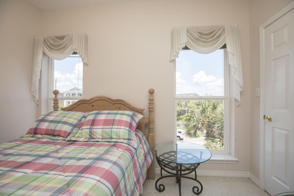 WARREN HEIGHTS - Residential