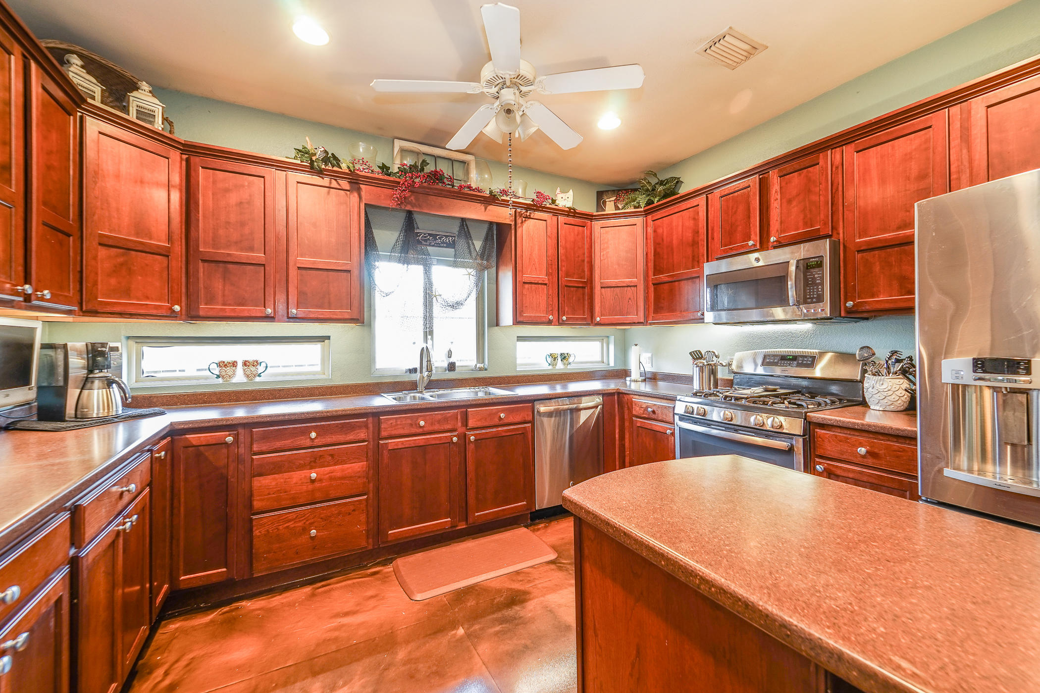 KELL-AIRE GARDENS - Residential