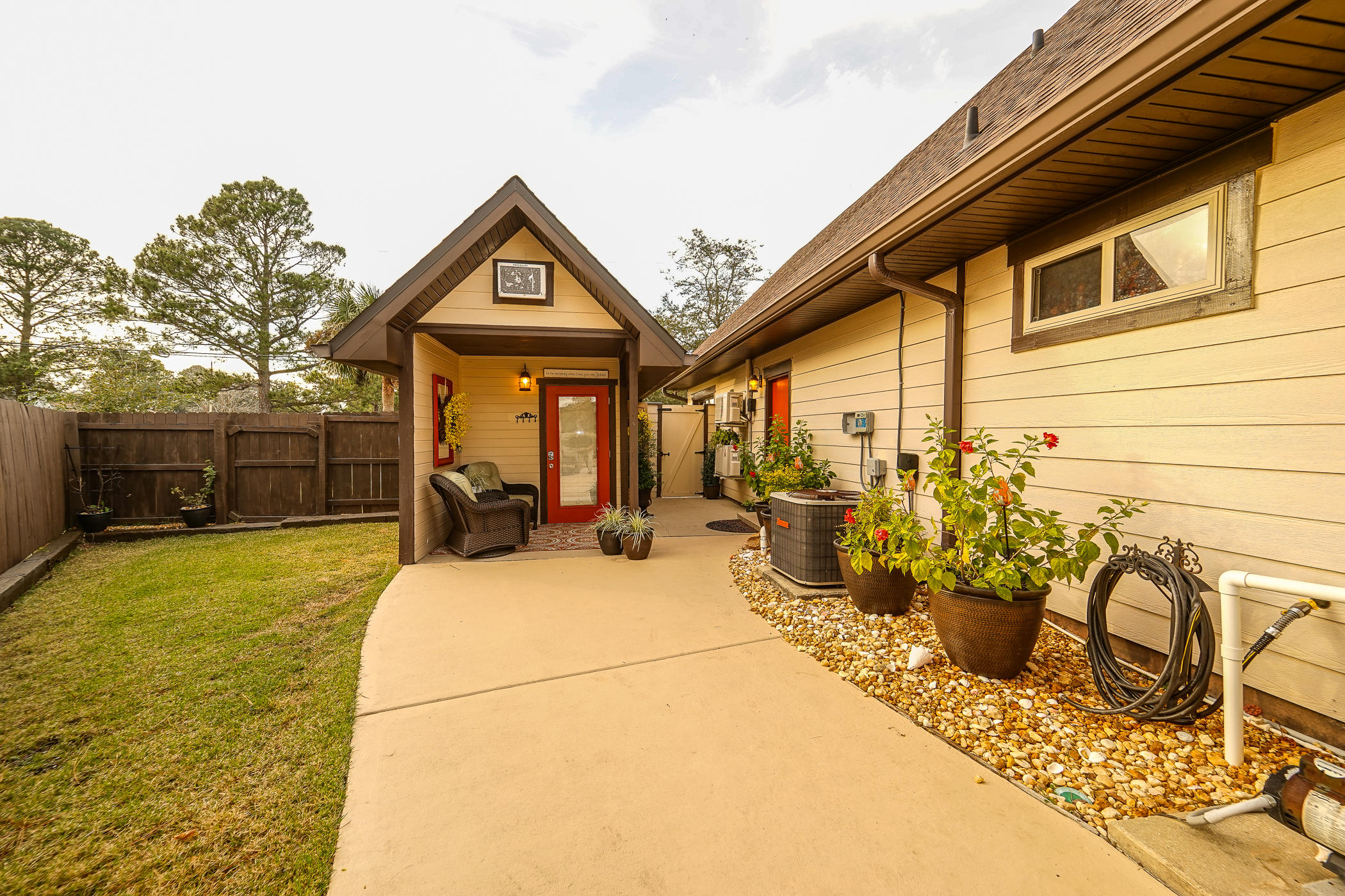 KELL-AIRE GARDENS - Residential