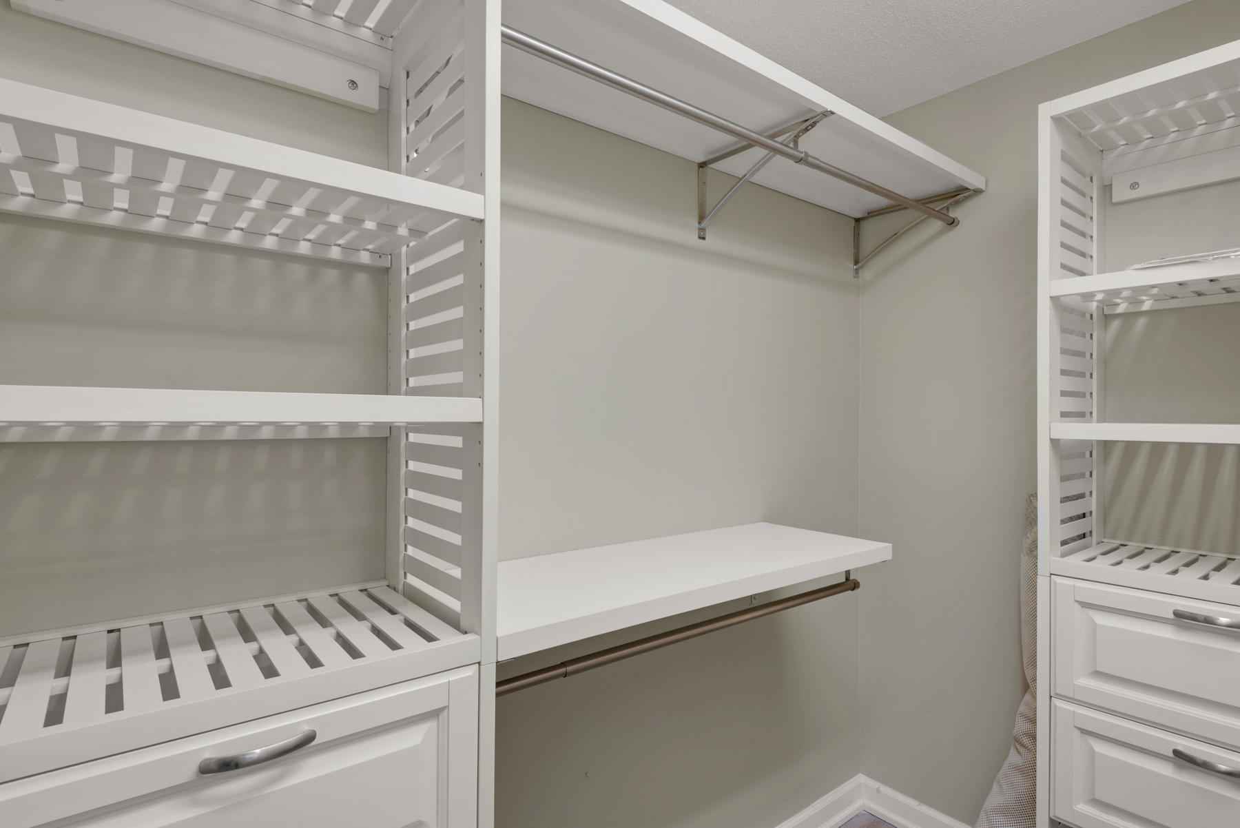 STERLING REEF - Residential