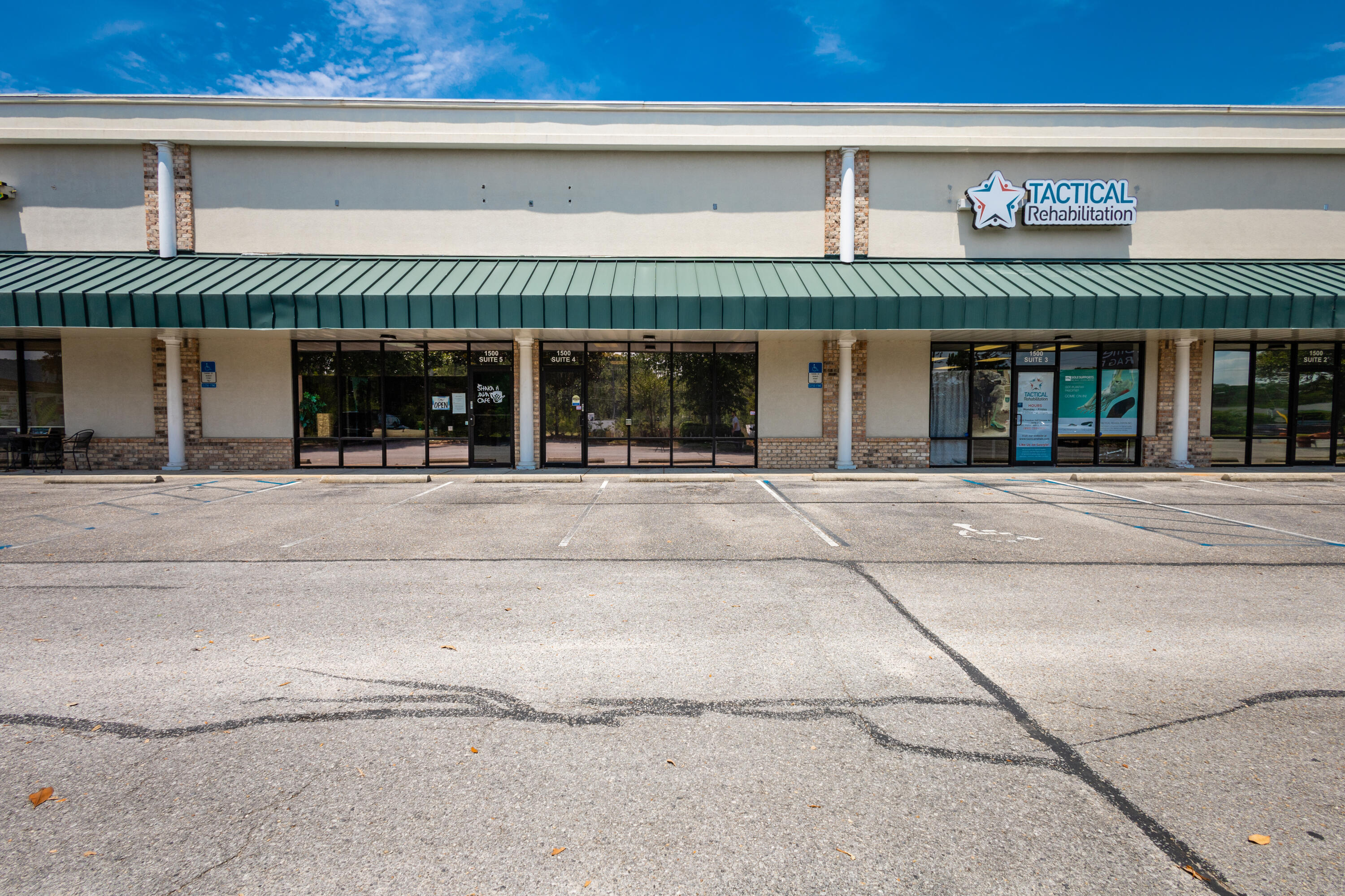 Office/Retail space located near Hurlburt Field in West Fort Walton Beach! The space has a daily traffic count of 32,000 and is located between Hurlburt Field, Eglin AFB and downtown Fort Walton Beach. The unit has 1040 rentable square footage and has plenty of open, storefront parking, security cameras, and onsite management office. Rent includes water & sewer utilities, along with common area maintenance. Schedule your showing today!