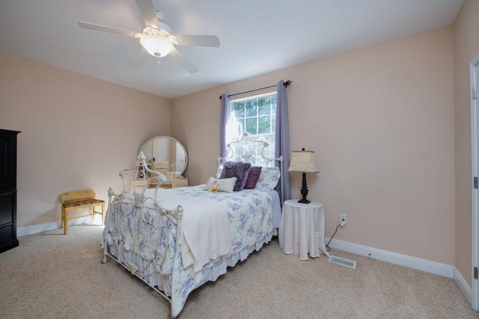 GRAND OAK PLACE - Residential Lease