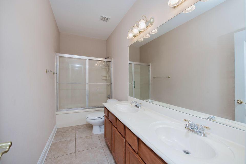 GRAND OAK PLACE - Residential Lease