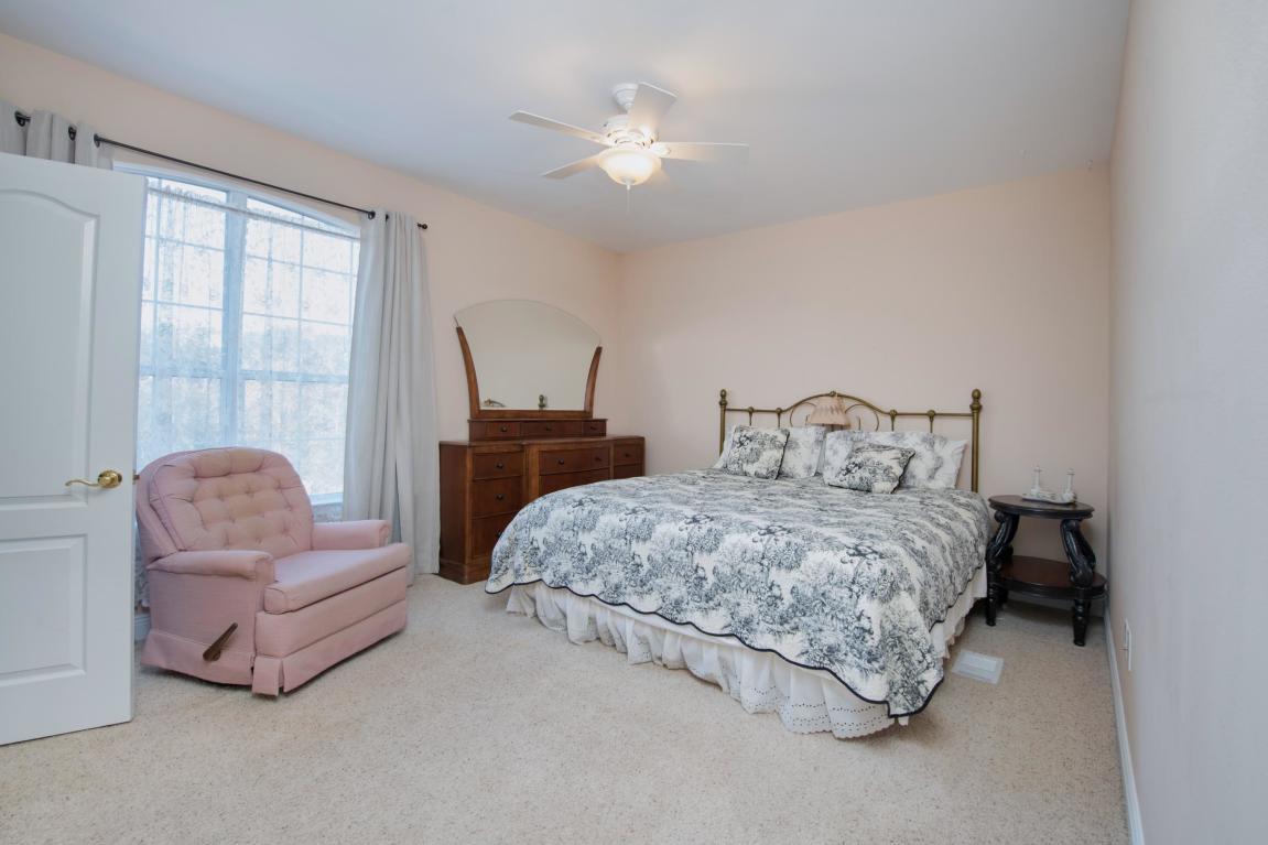 GRAND OAK PLACE - Residential Lease
