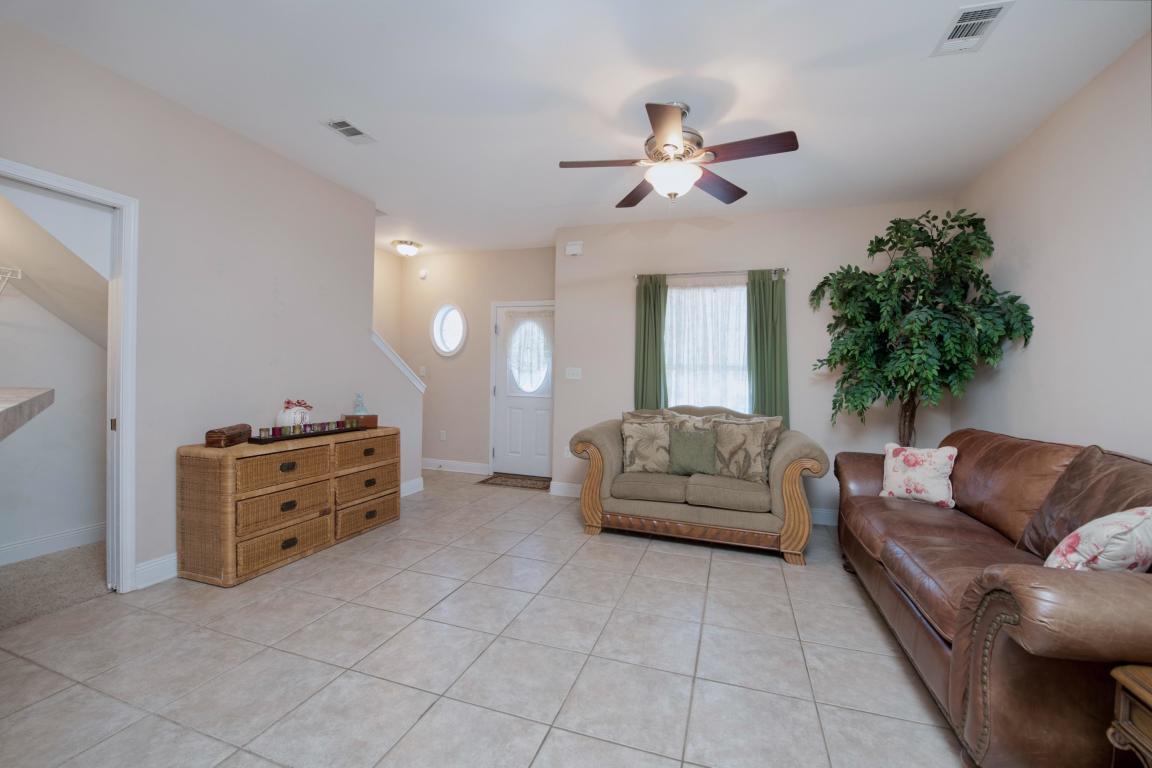 GRAND OAK PLACE - Residential Lease