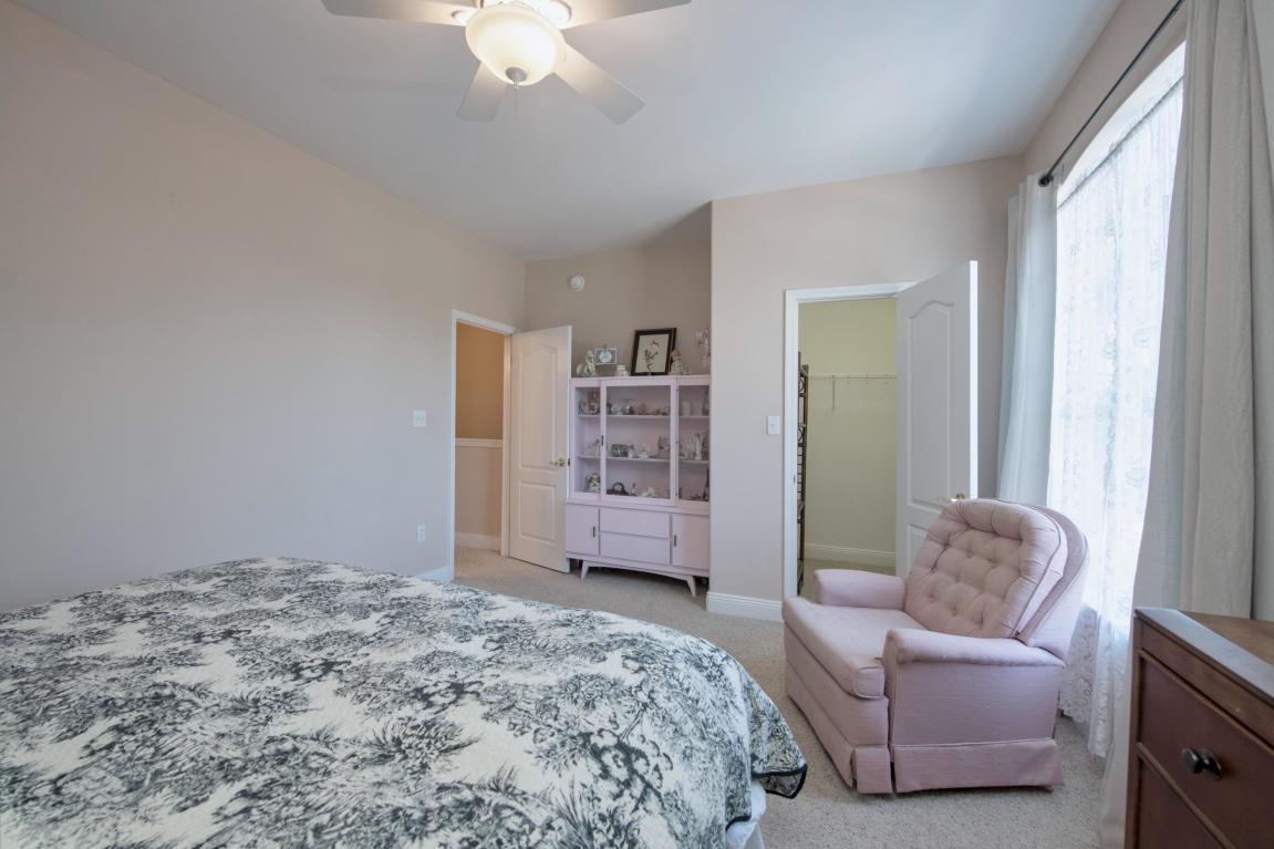 GRAND OAK PLACE - Residential Lease