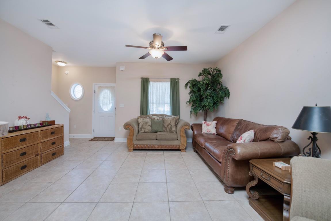 GRAND OAK PLACE - Residential Lease