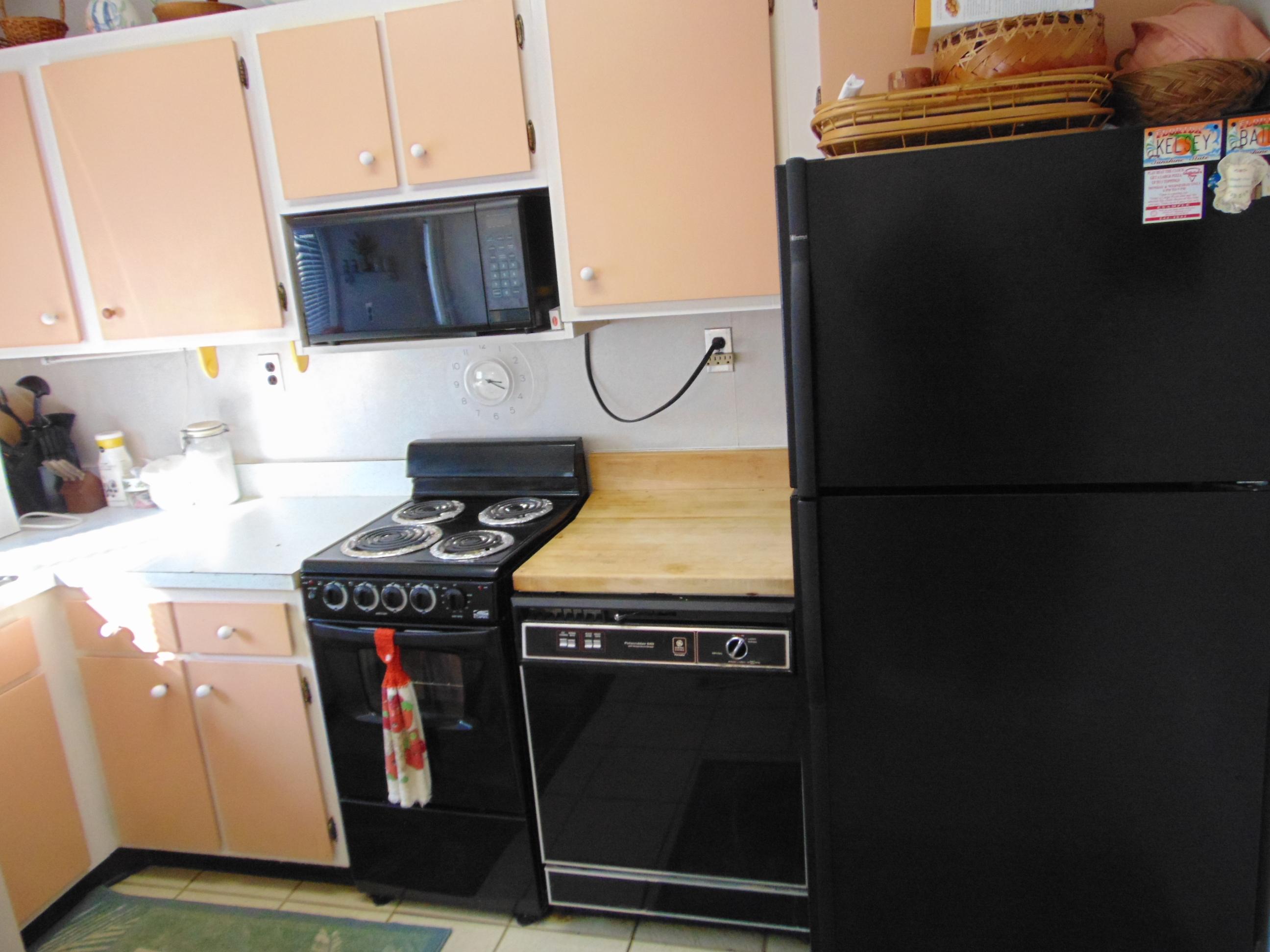 SEASPRAY CONDO - Residential