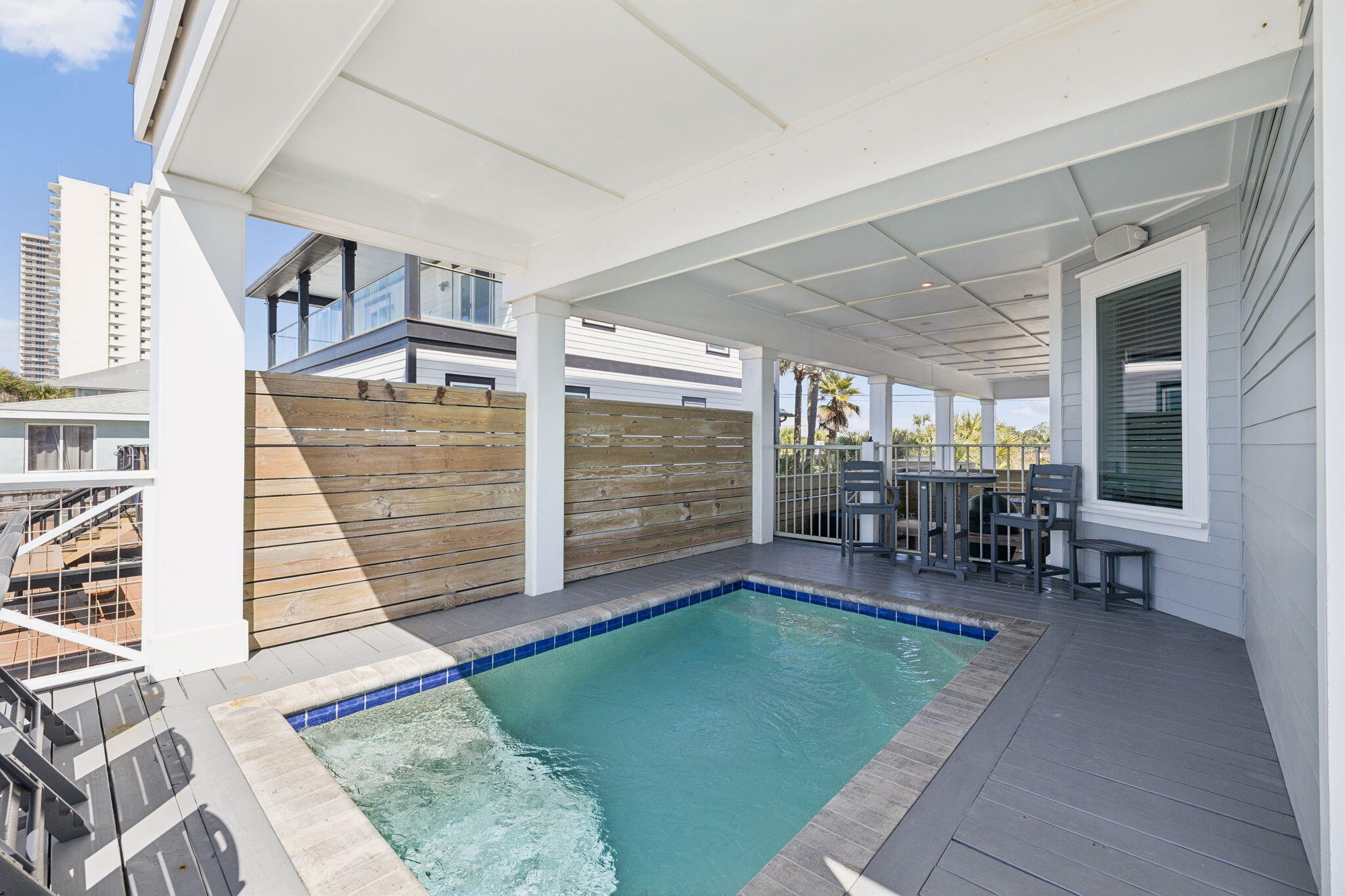 LULLWATER BEACH - Residential