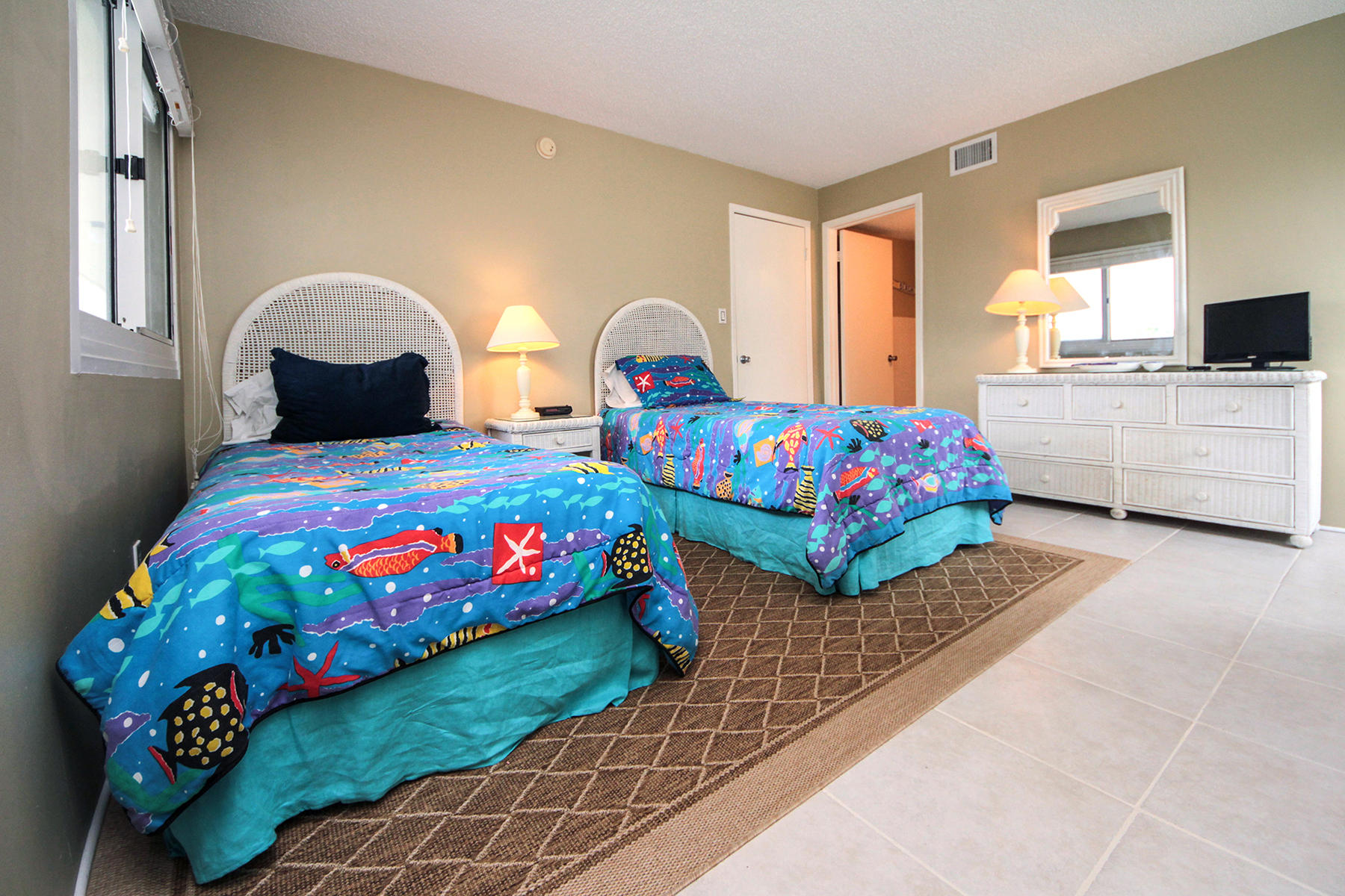 PINNACLE PORT - Residential