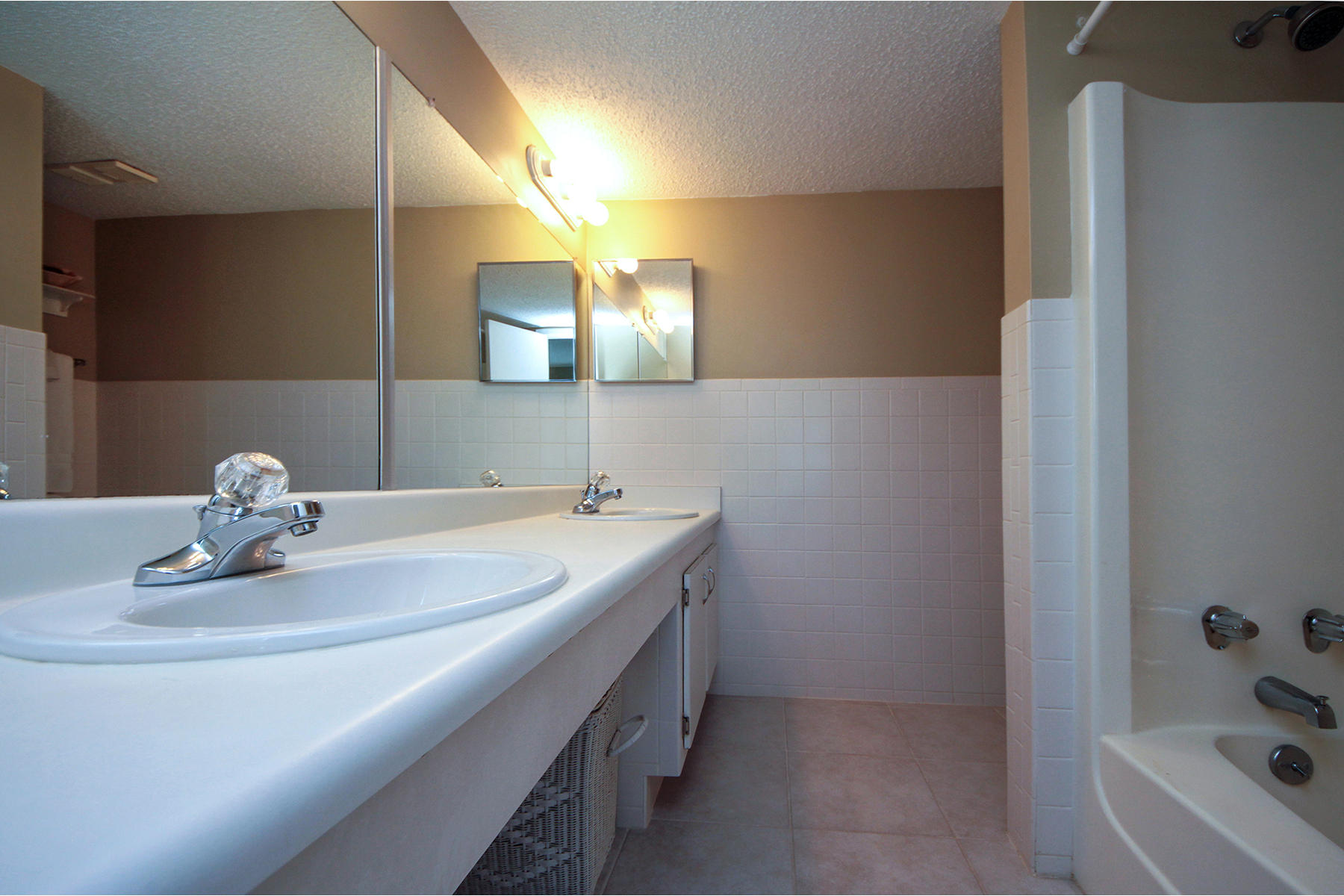 PINNACLE PORT - Residential