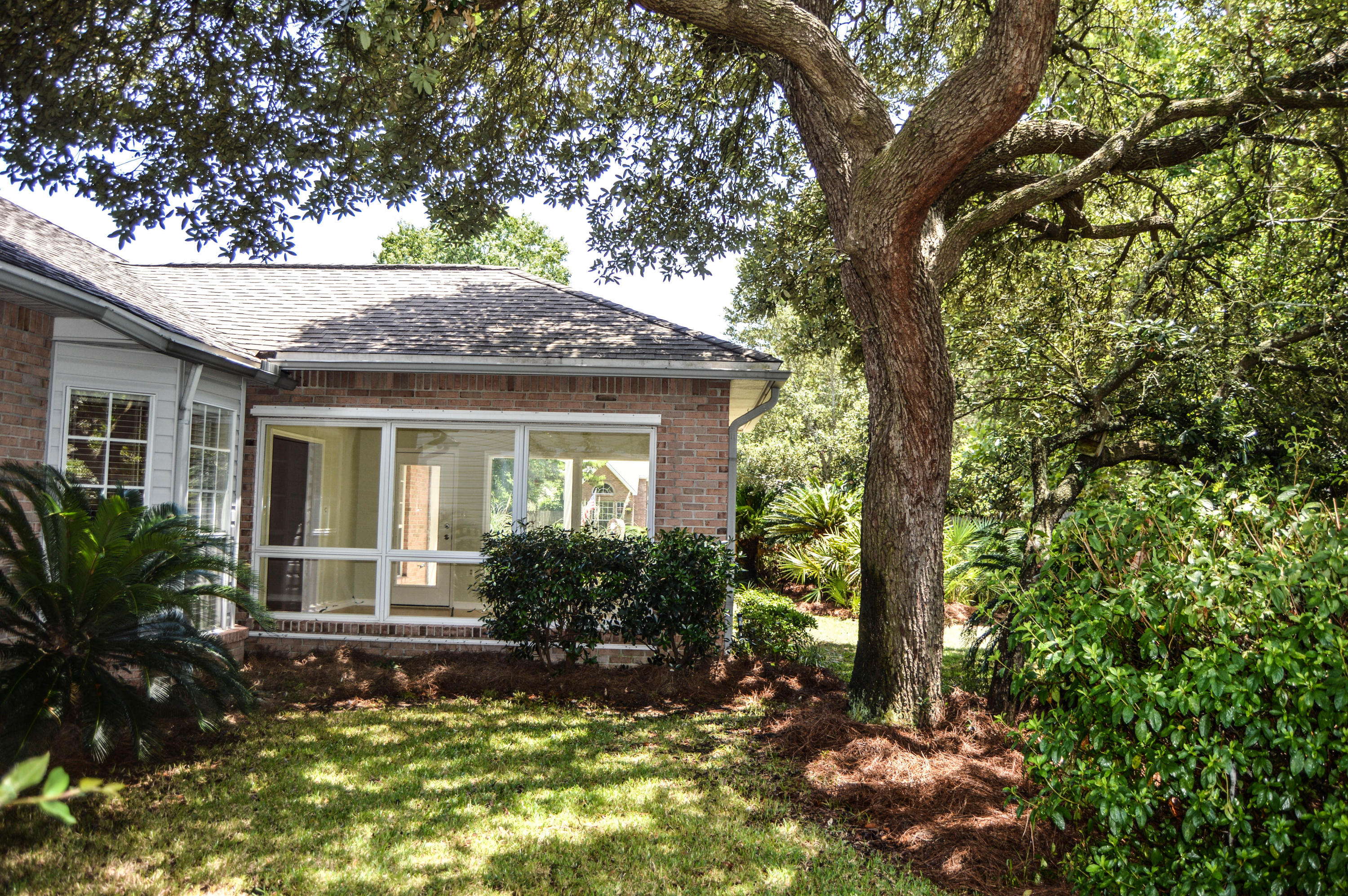 PARKWOOD PLACE AT BLUEWATER BAY - Residential