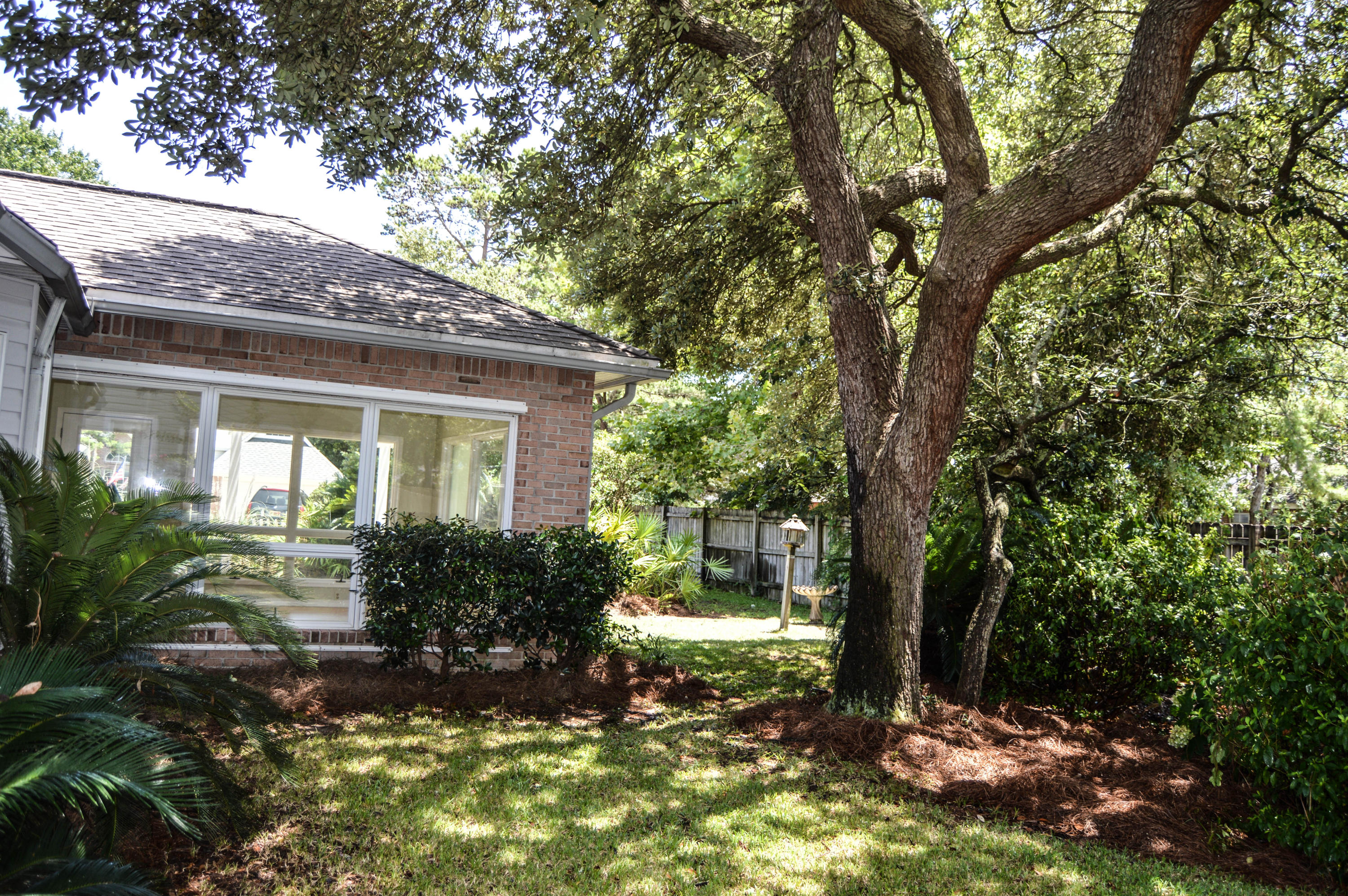 PARKWOOD PLACE AT BLUEWATER BAY - Residential