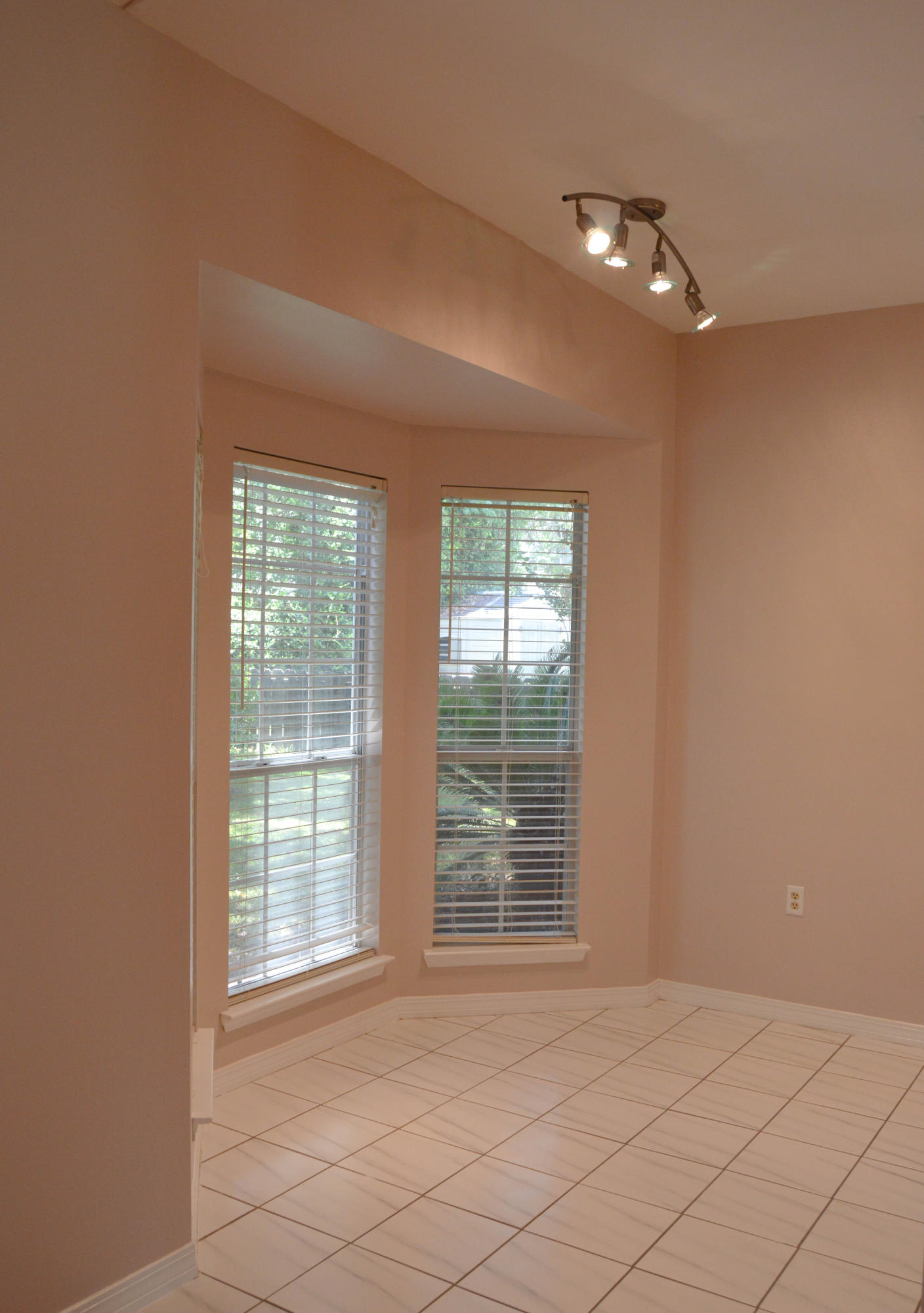 PARKWOOD PLACE AT BLUEWATER BAY - Residential