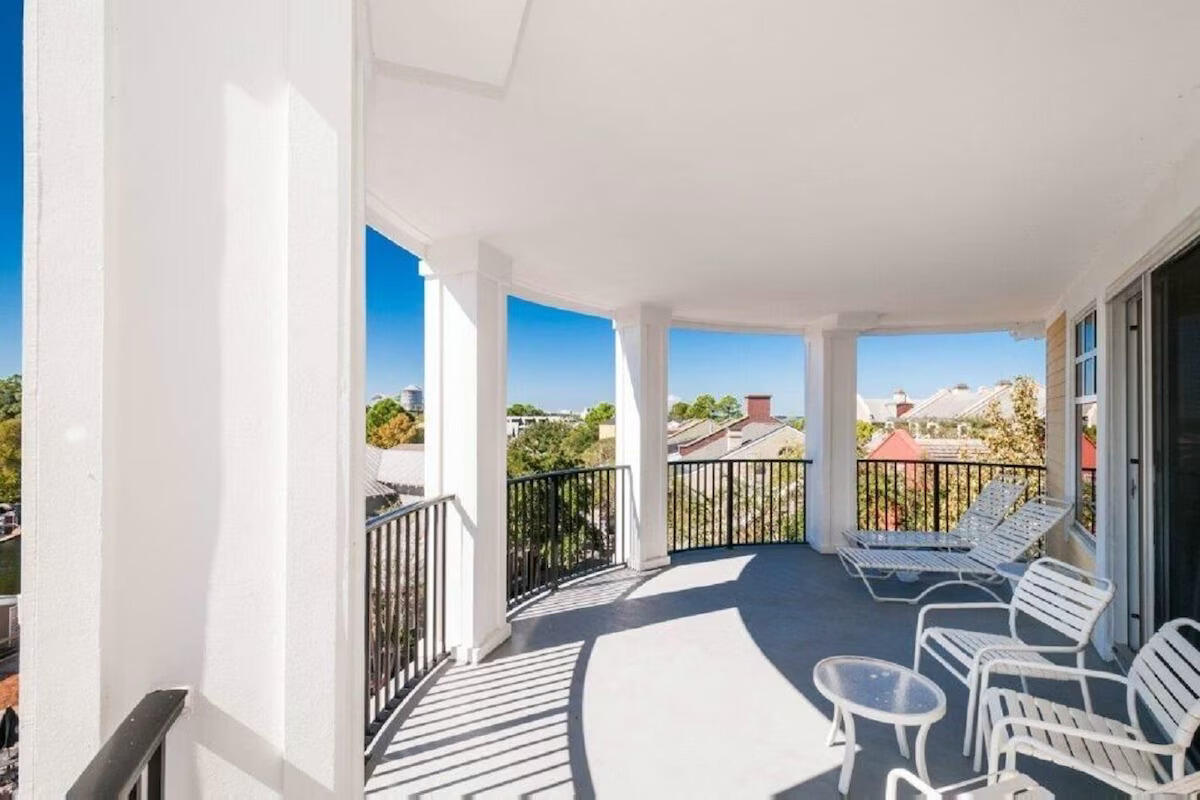 Observation Point North - Residential