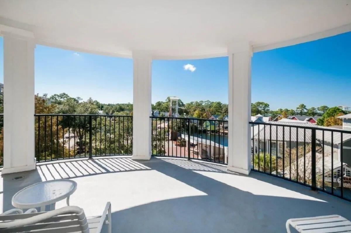 Observation Point North - Residential