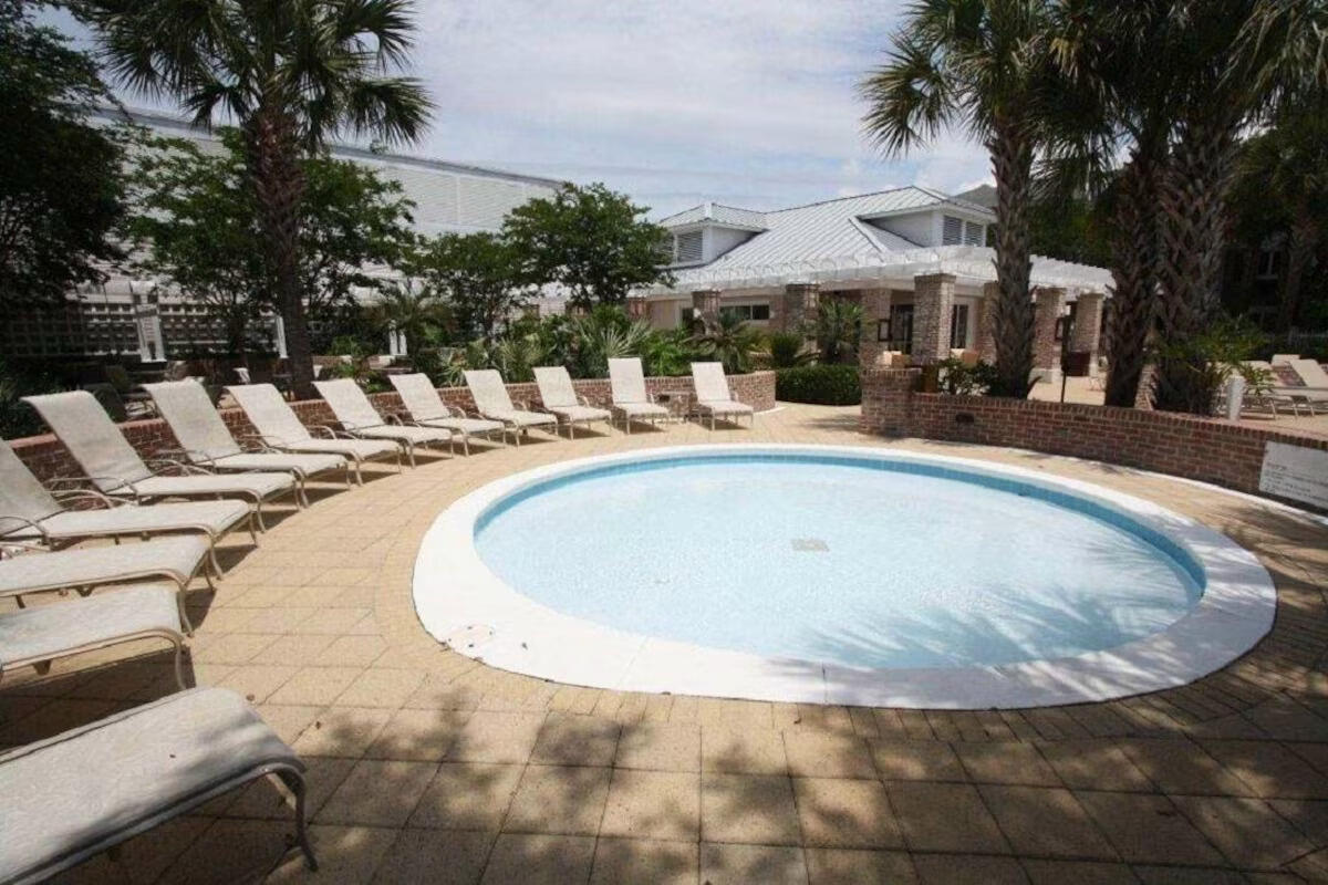 Observation Point North - Residential