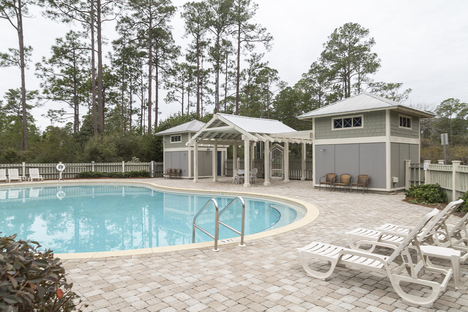 GRAYTON BAYOU - Residential