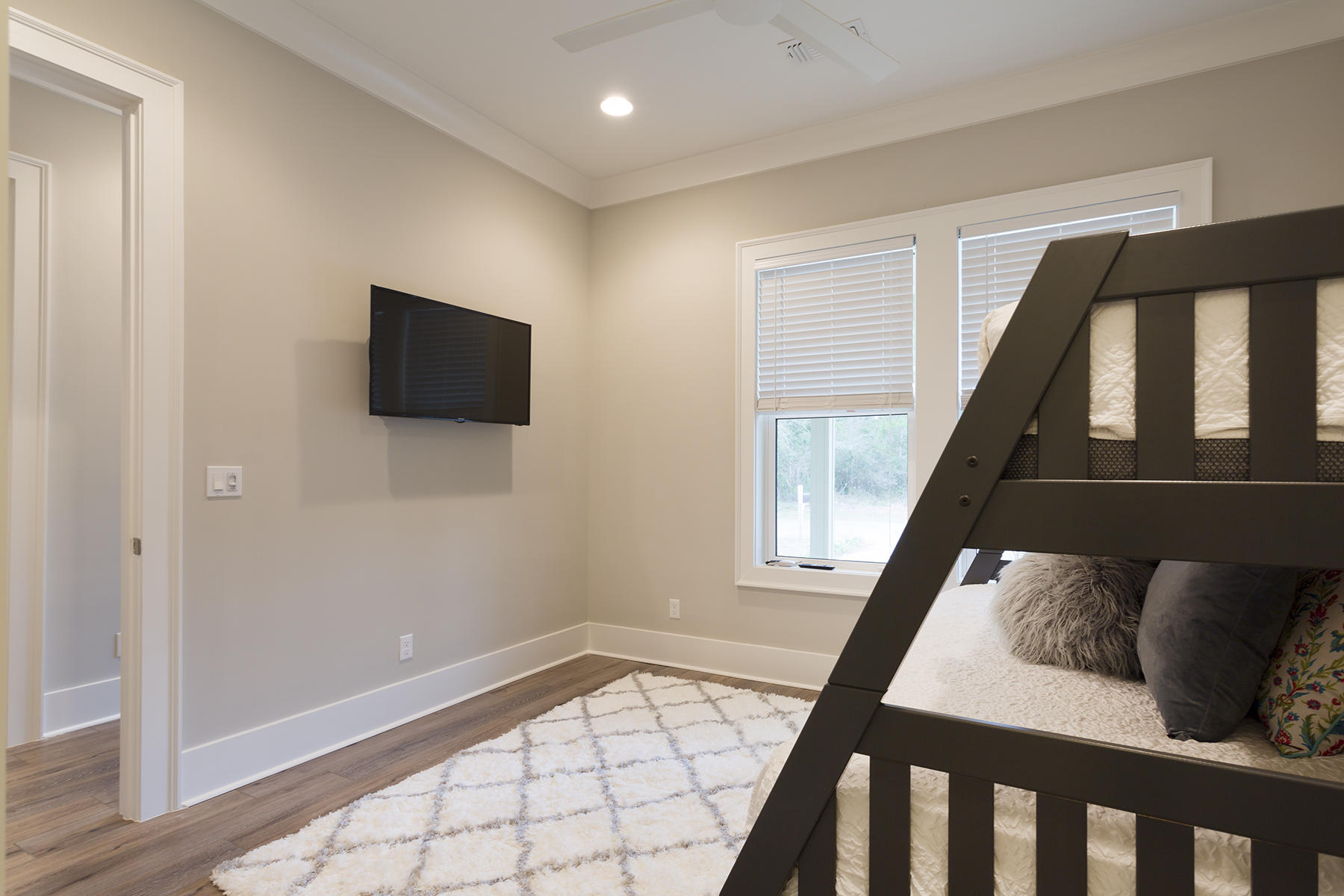 GRAYTON BAYOU - Residential