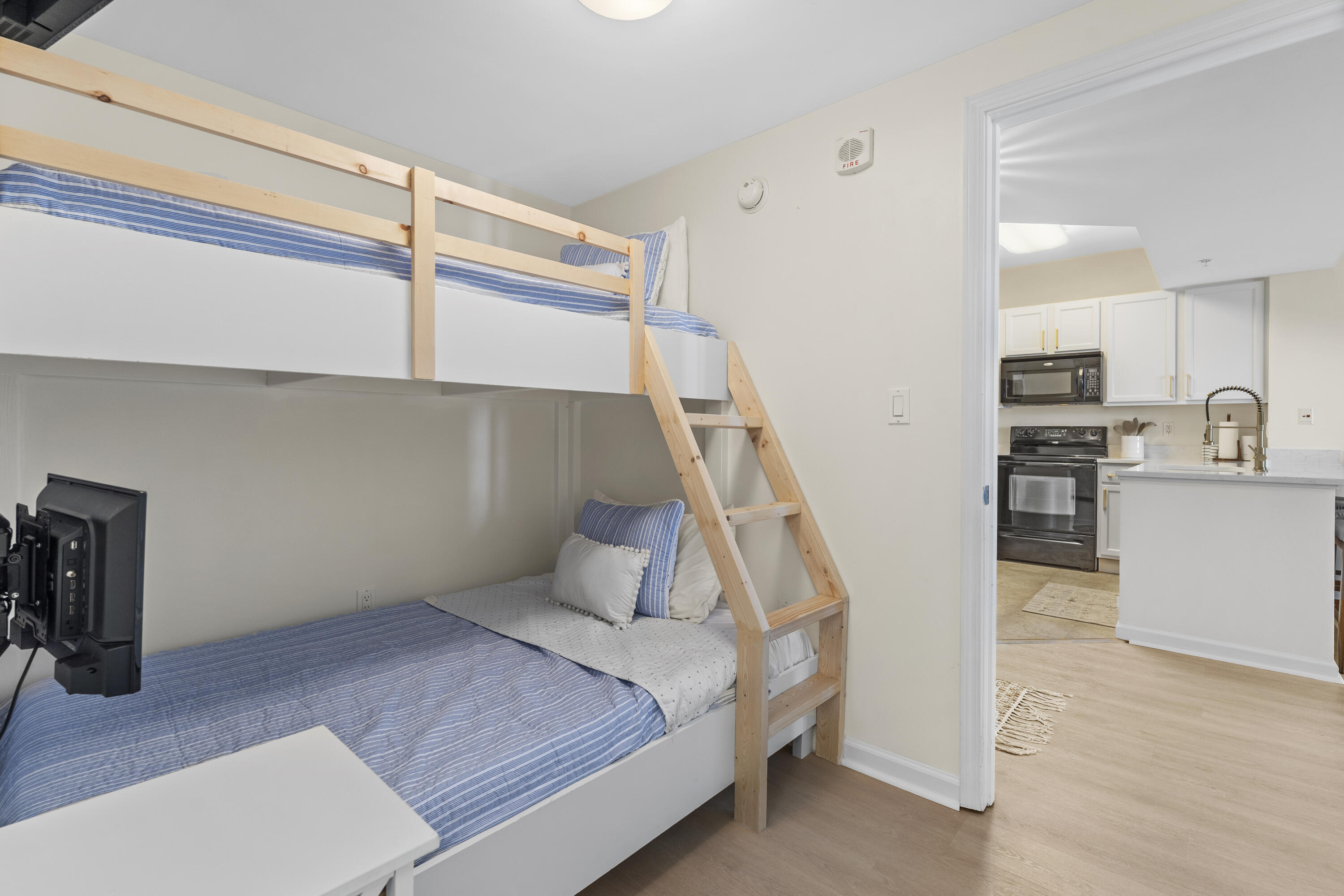 THE PALMS OF DESTIN - Residential